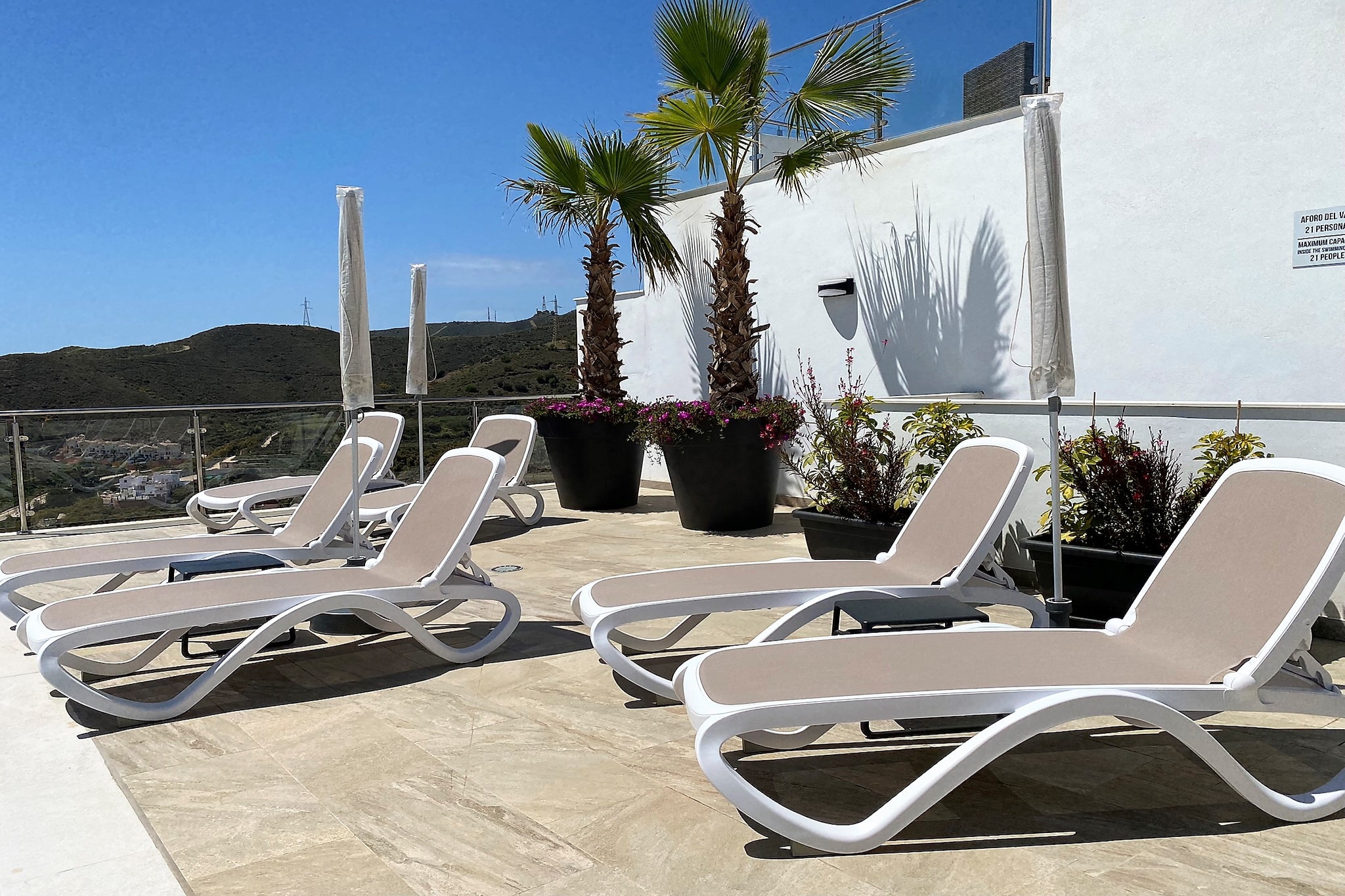Penthouse Balcon del Mar Deluxe 1 by Casasol-Terrassenbalkon