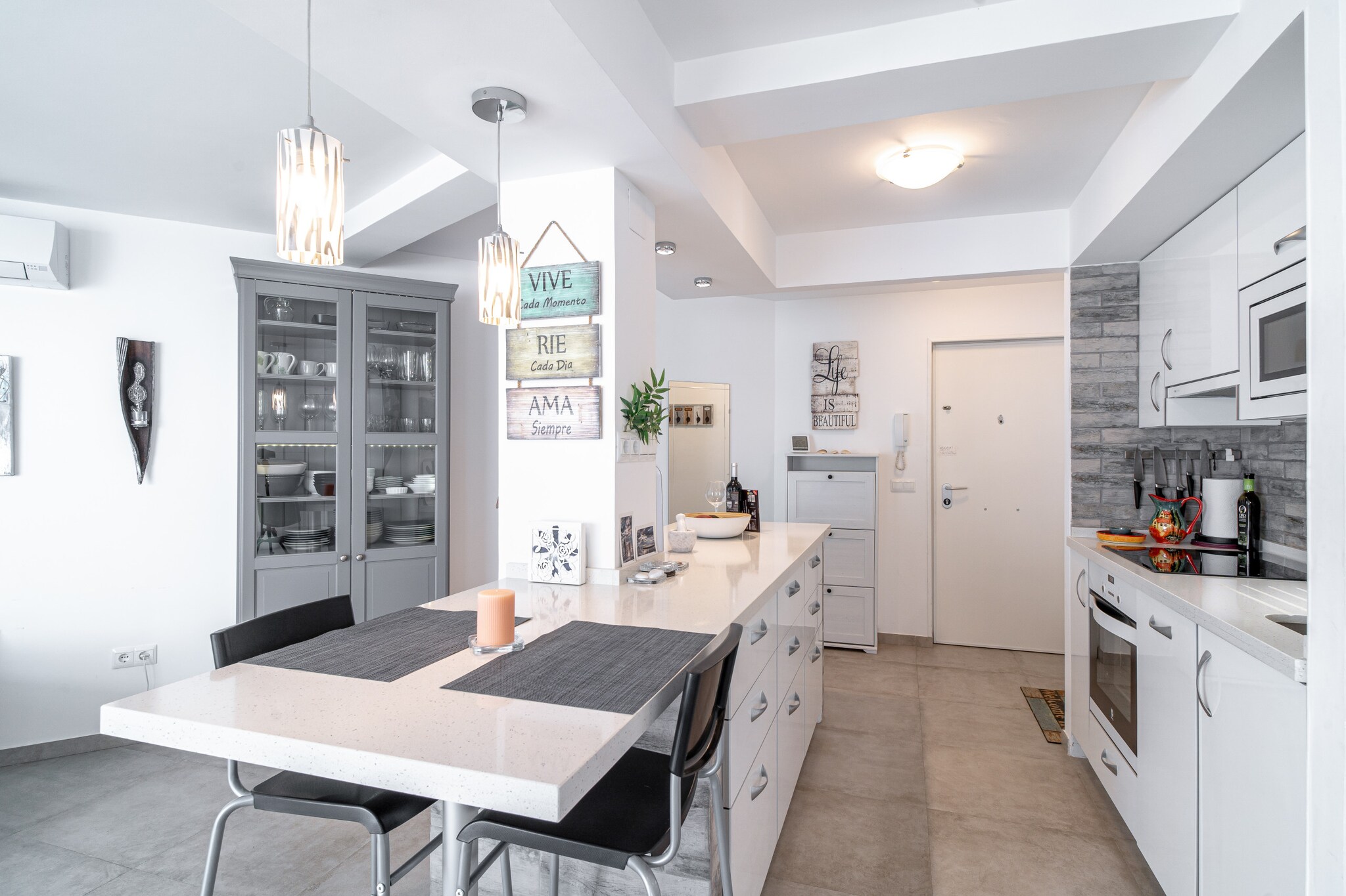 Apartamento Urban Suite by Casasol-Dining room