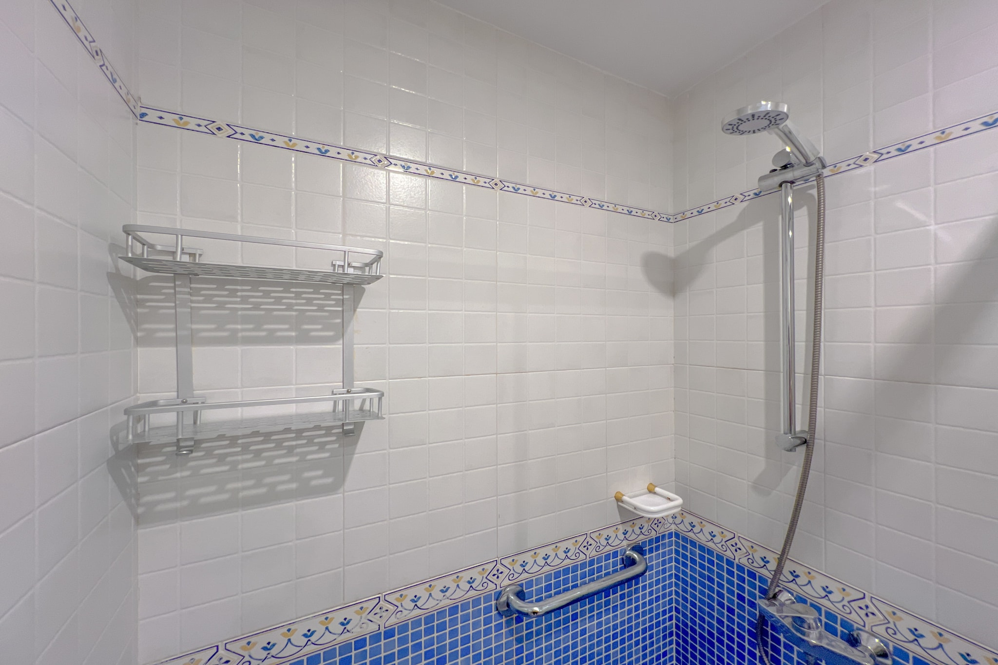 Vivalidays Angels - Blanes - Costa Brava-Badezimmer