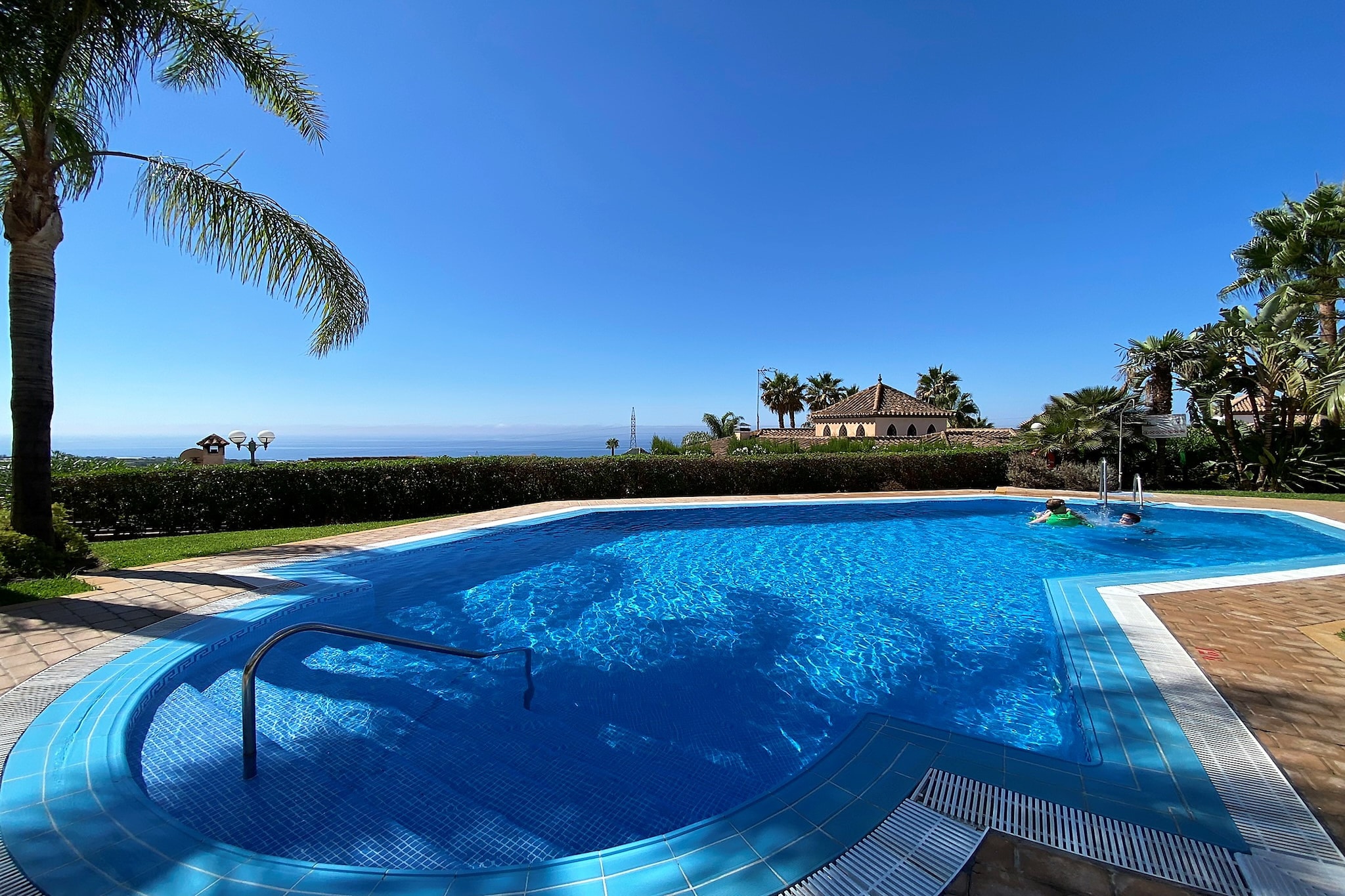 Senorio de Capistrano by Casasol-Schwimmbad