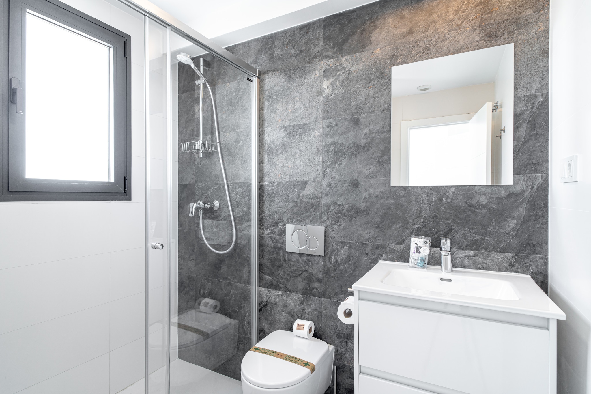Terrazas de Ladera Duplex 10 by Casasol-Badezimmer