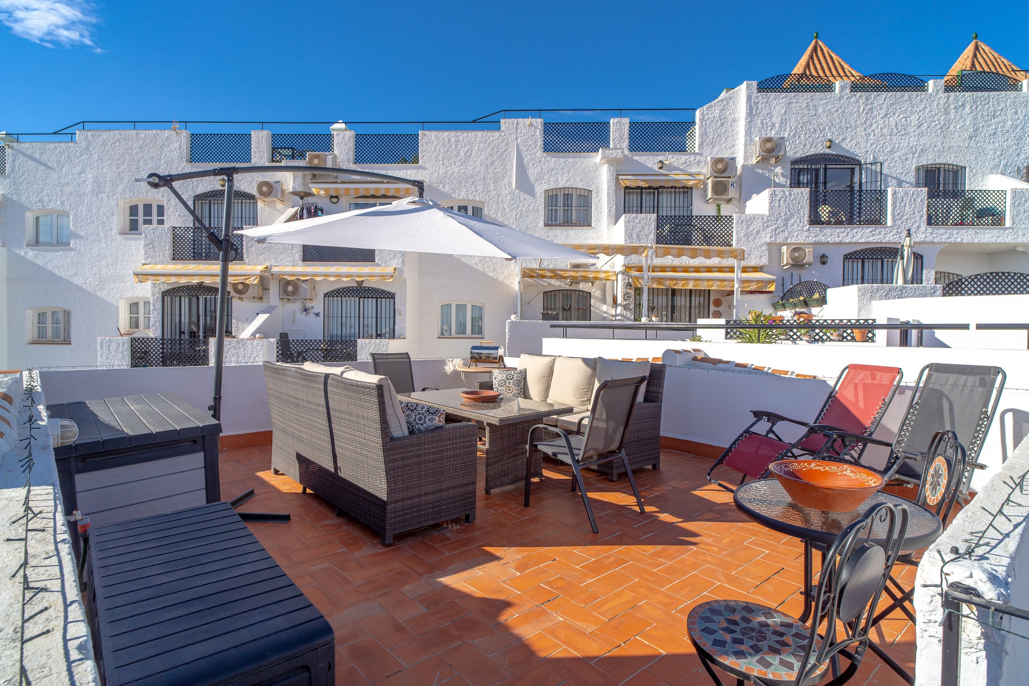 Verano Azul 27B by Casasol-Terrasse