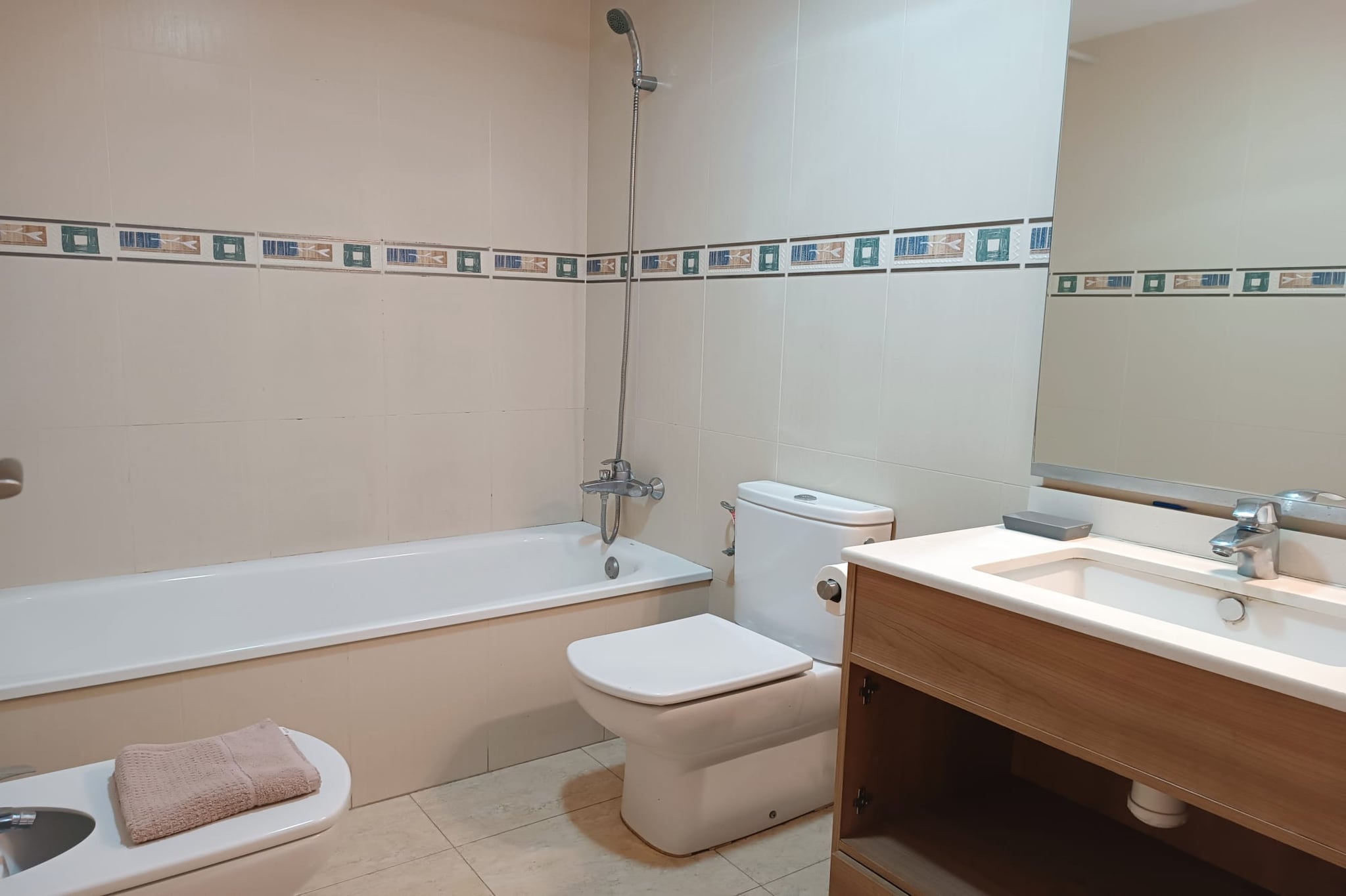 Vivalidays Francesco -  LLoret de Mar - Costa Bra-Badkamer