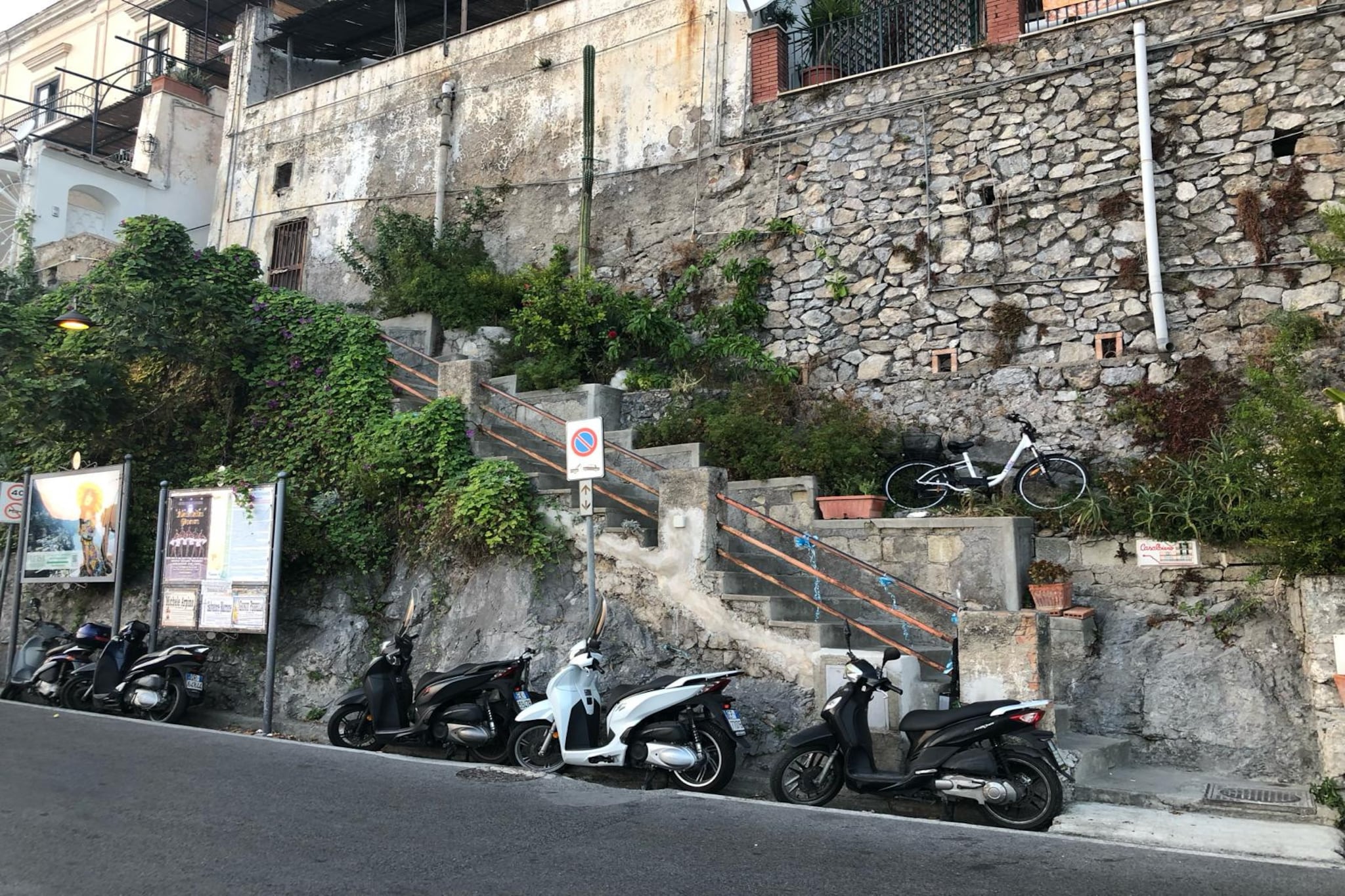 Romantic Antica Sponda