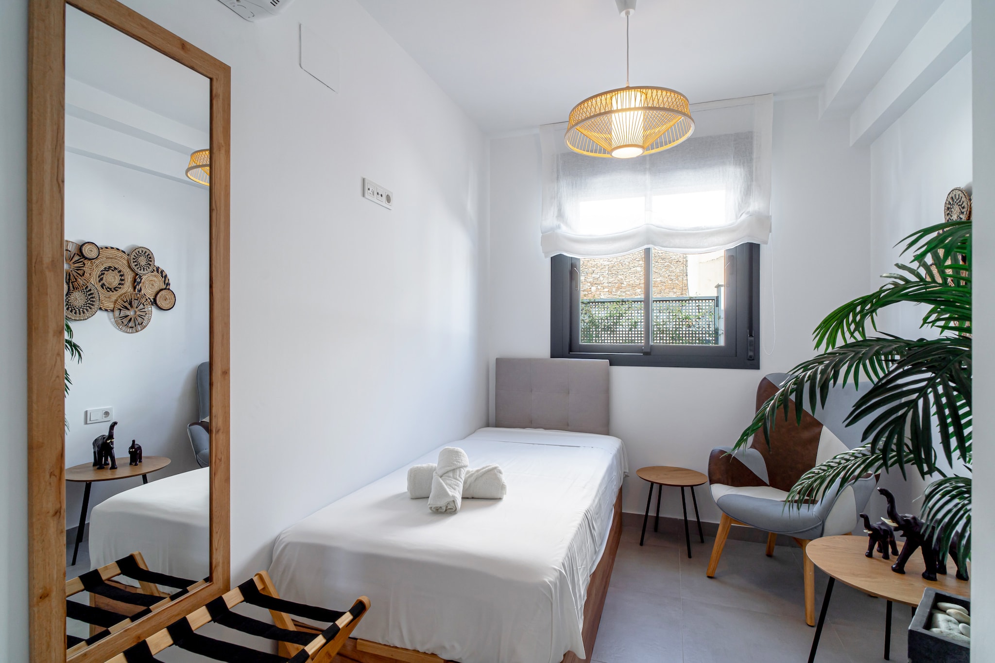 Terrazas de Ladera Duplex 3 by Casasol-Schlafzimmer