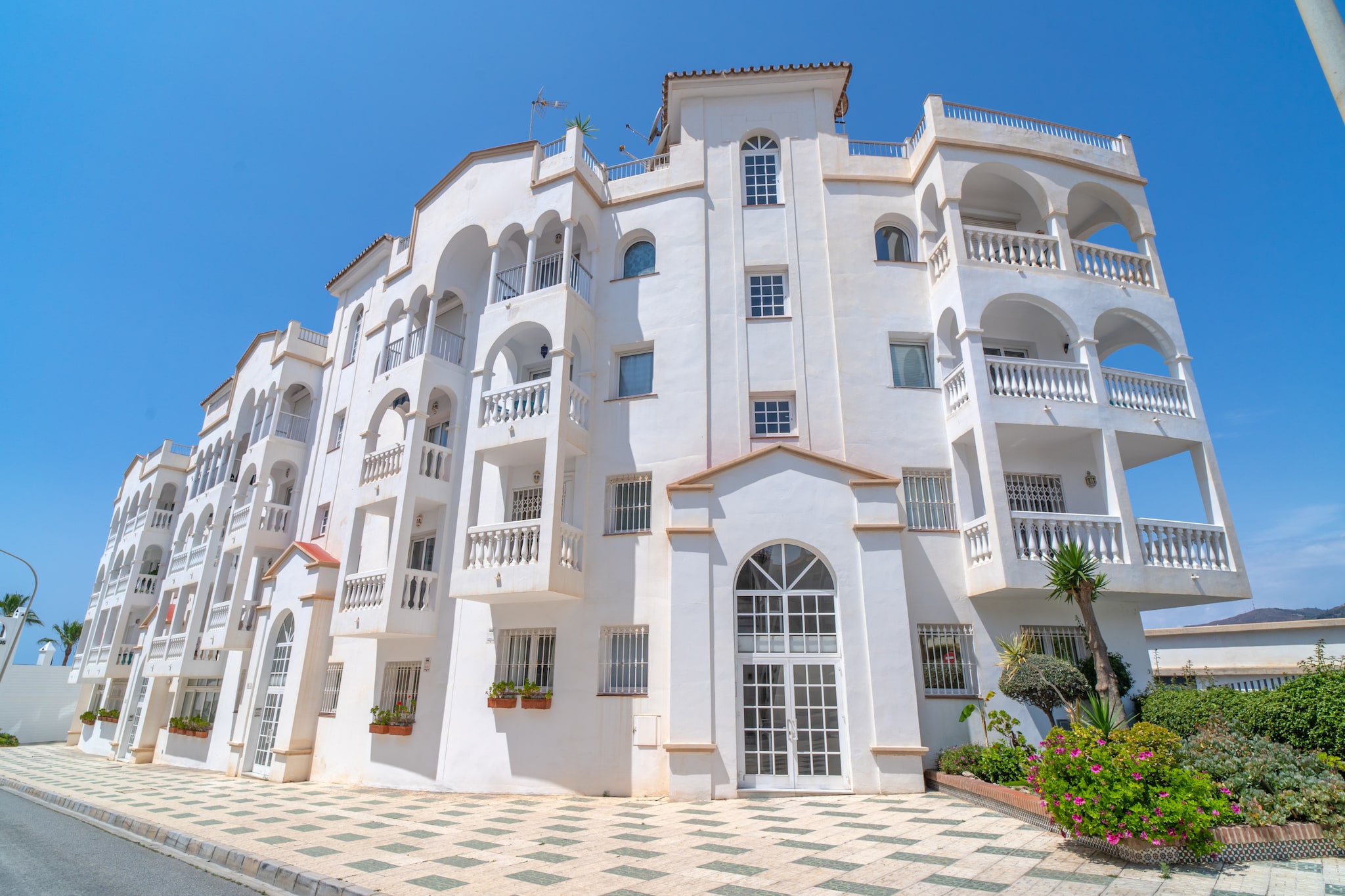 Stella Maris Beachfront 3A by Casasol
