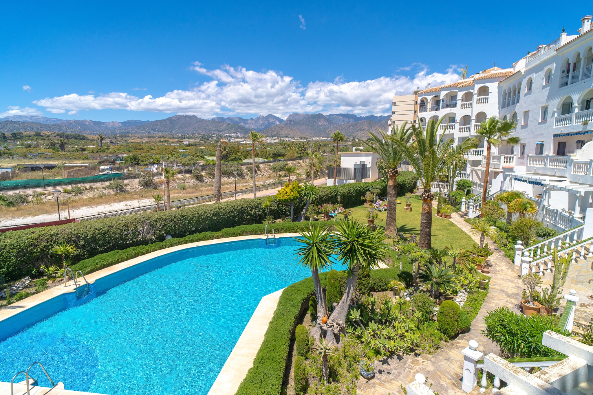 Stella Maris Beachfront 1J by Casasol-Schwimmbad