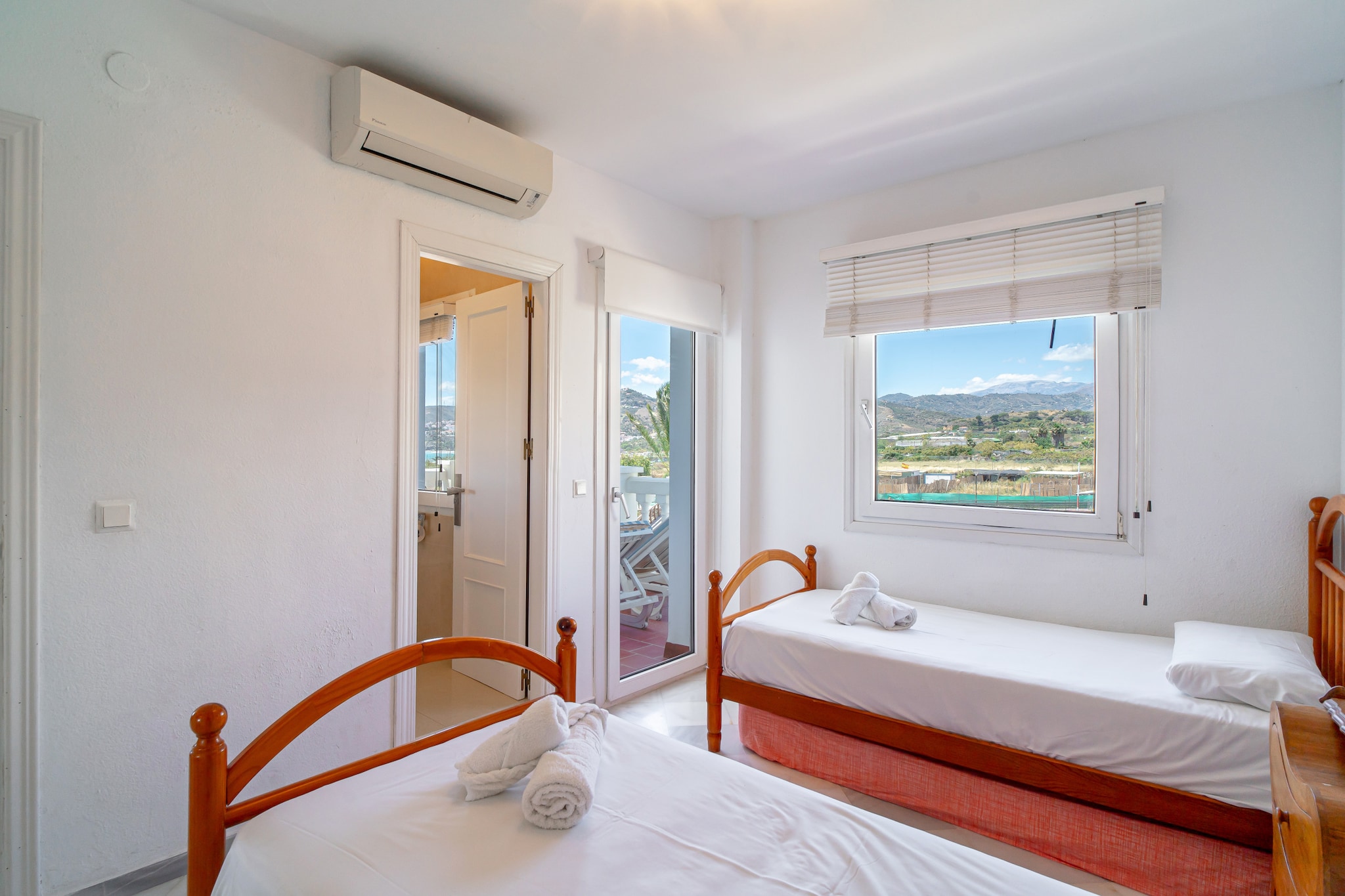 Stella Maris Beachfront 1J by Casasol-Schlafzimmer