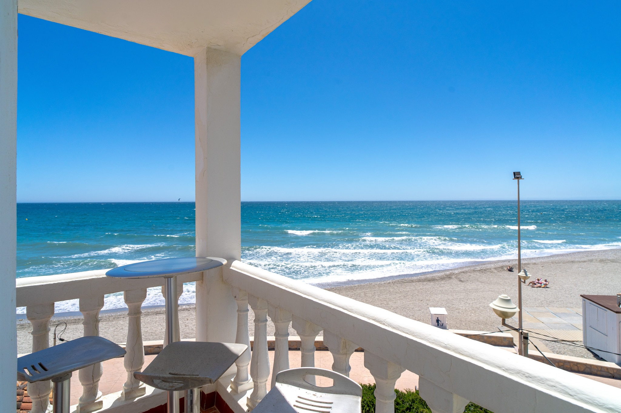Stella Maris Beachfront 1J by Casasol-Terrasse
