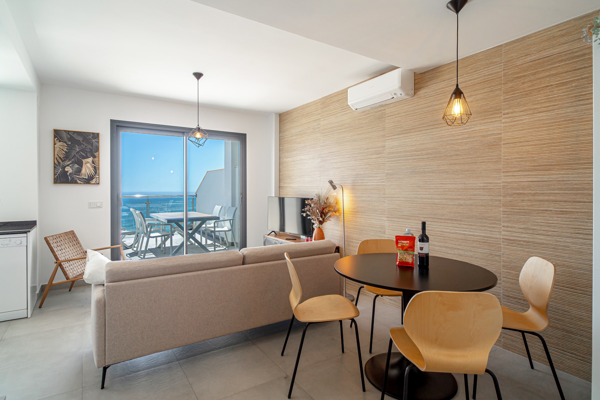 Terrazas de Ladera Duplex 9 by Casasol-Wohnzimmer