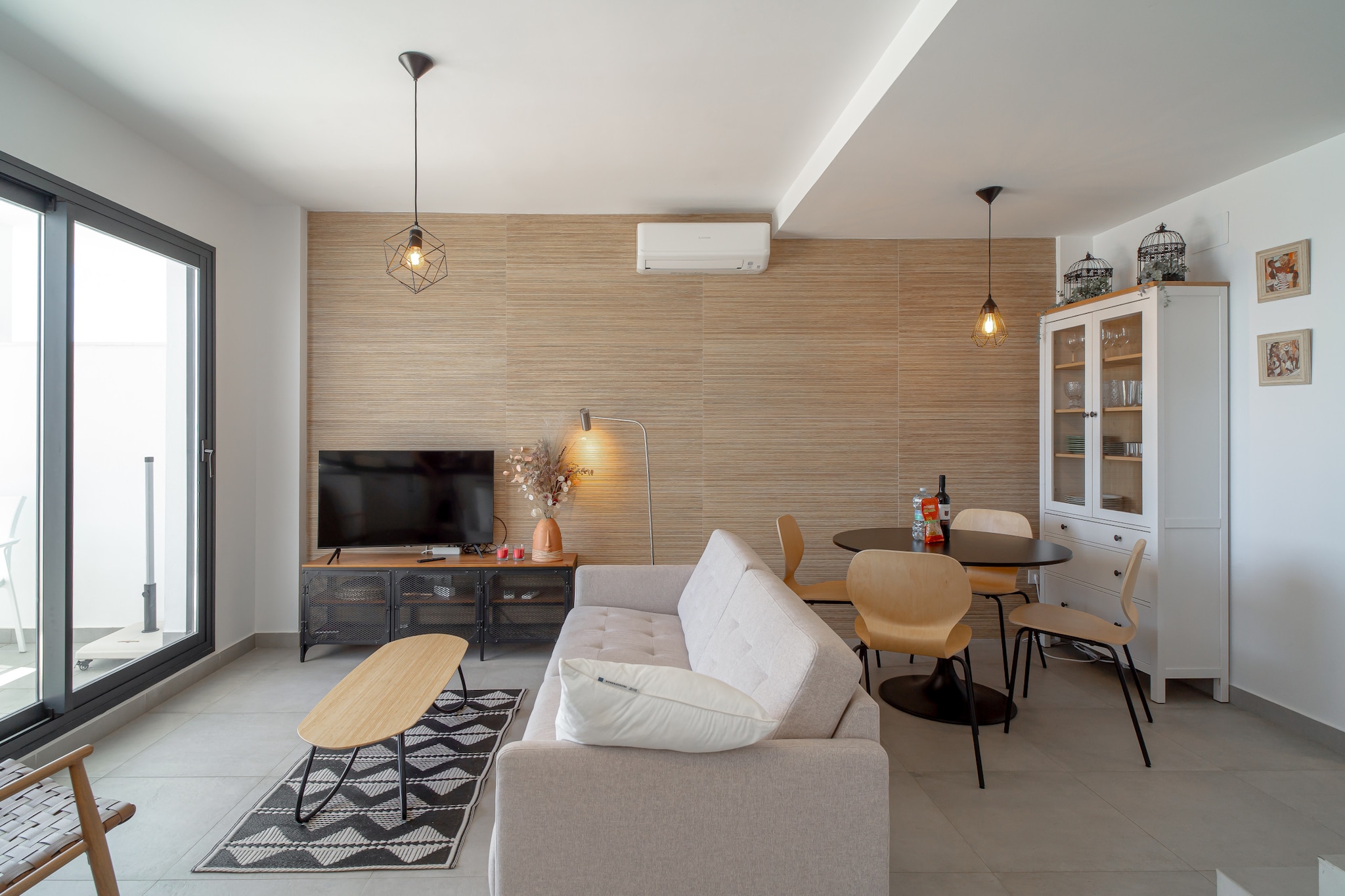 Terrazas de Ladera Duplex 9 by Casasol-Wohnzimmer