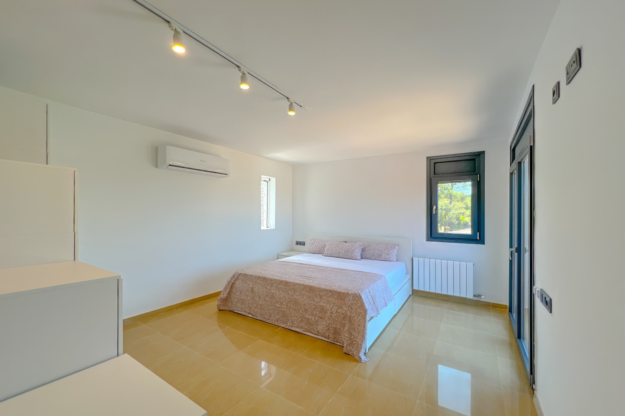 Vivalidays Dali - Costa Brava-Schlafzimmer