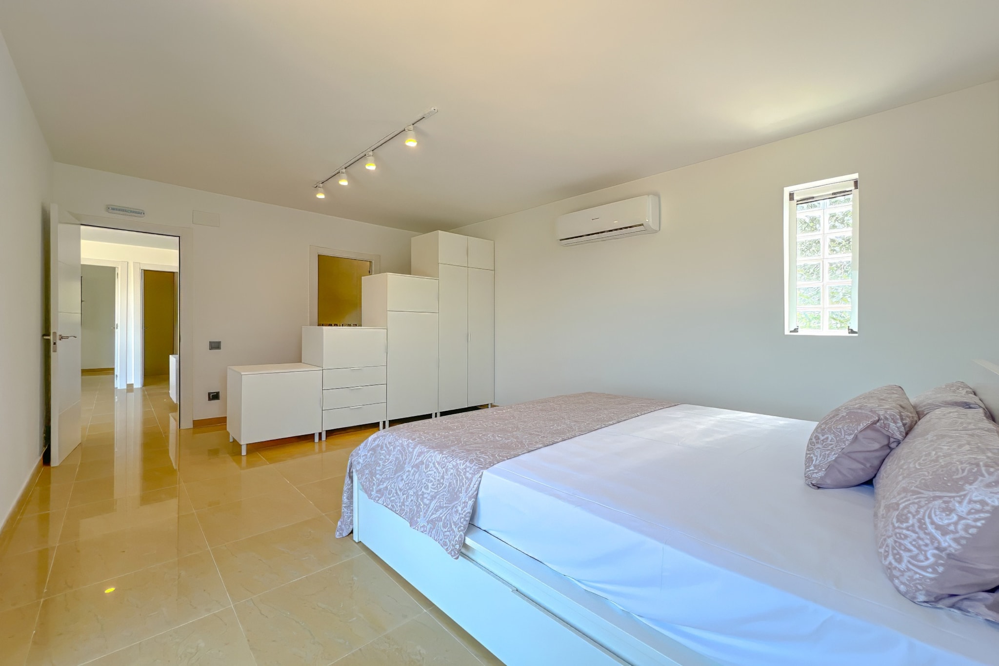 Vivalidays Dali - Costa Brava-Schlafzimmer