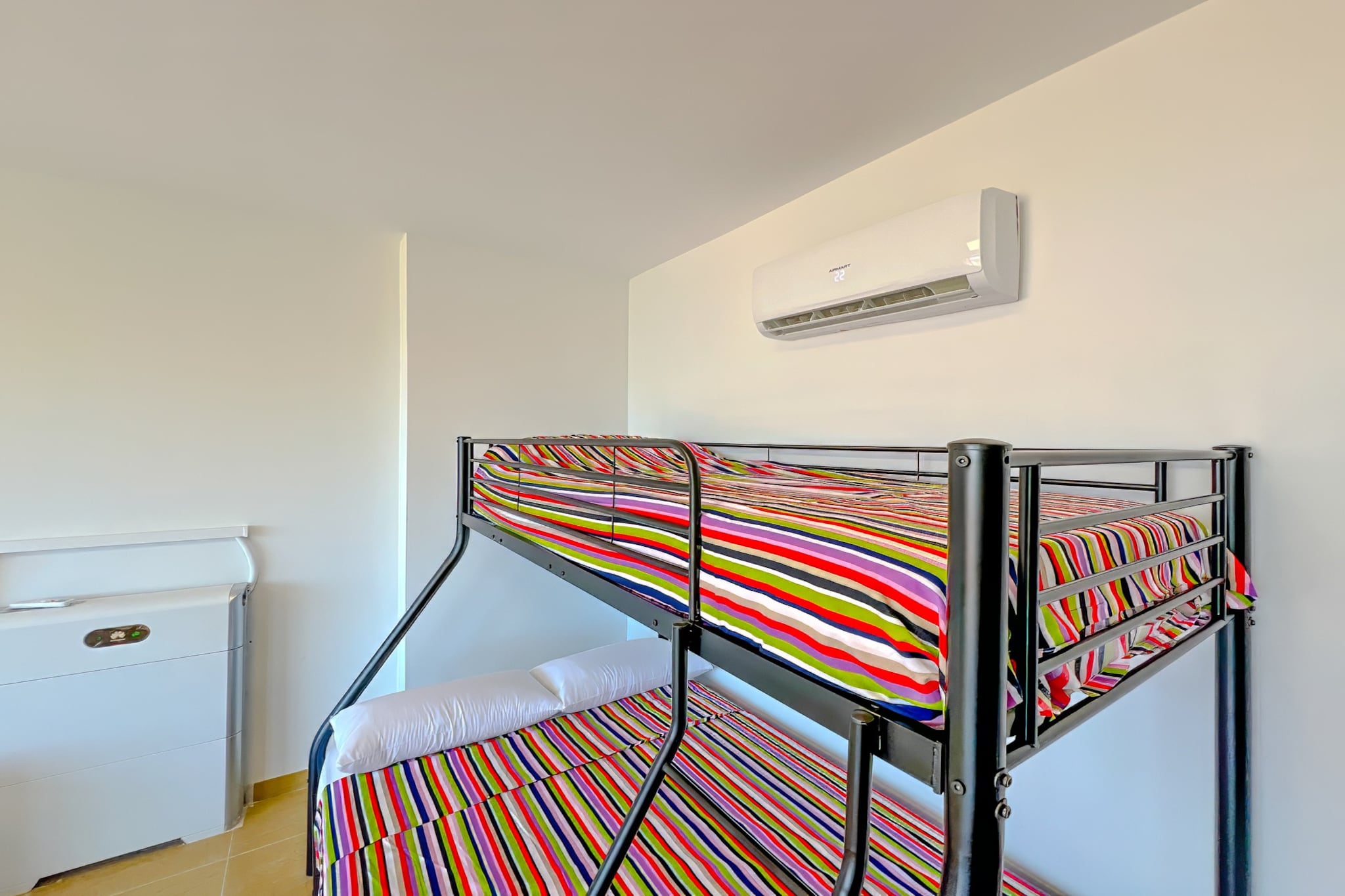 Vivalidays Dali - Costa Brava-Schlafzimmer