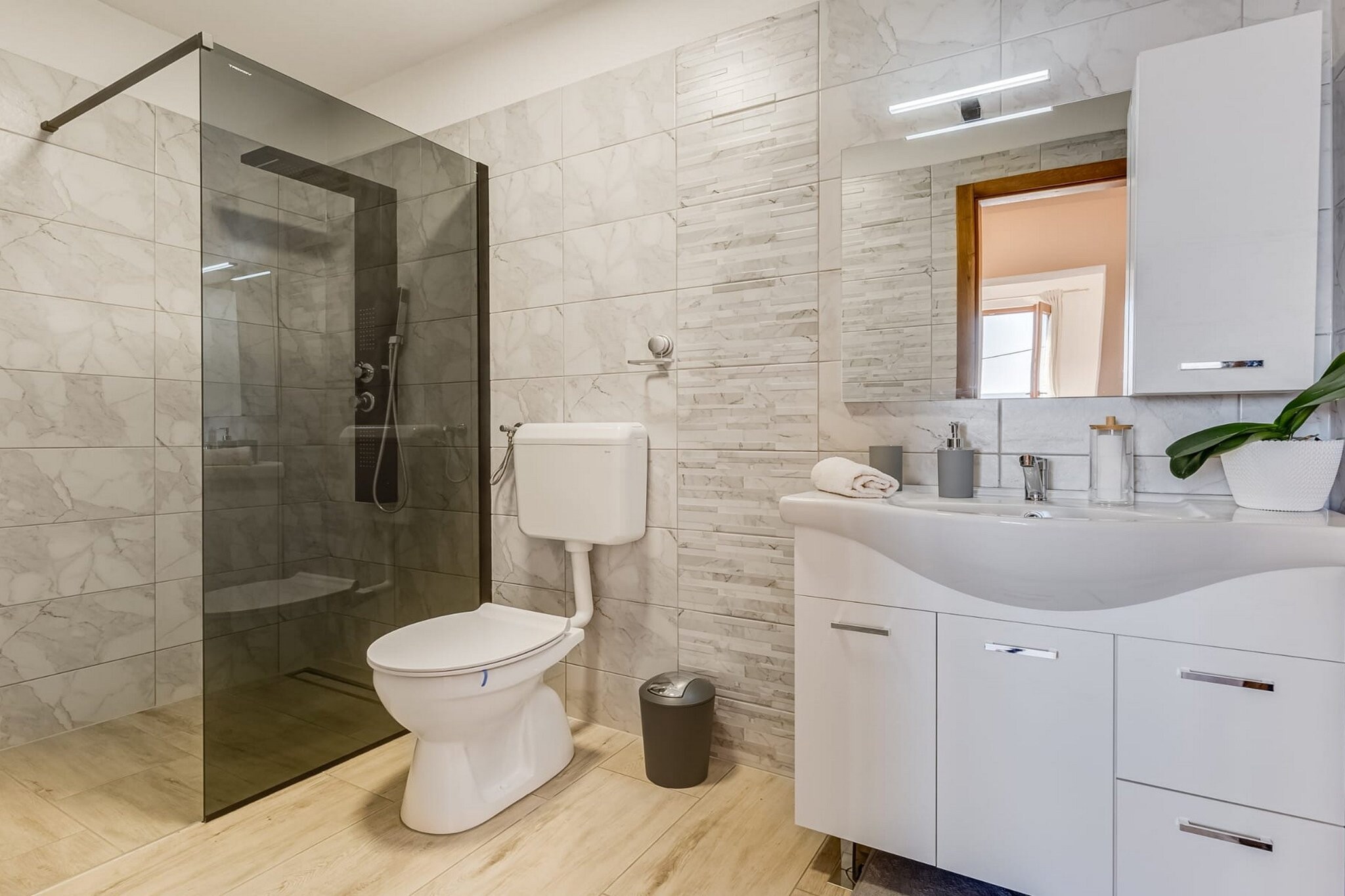 Apartments Rina - one bedroom apartment A1-Badkamer