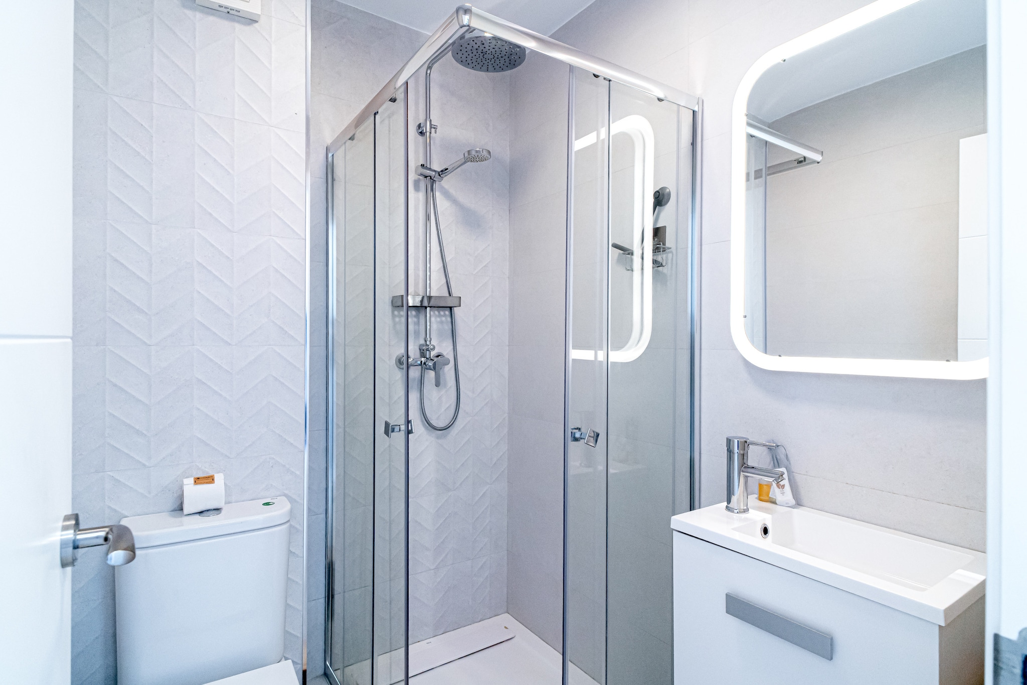 Miami 34 Seaview by Casasol-Bathroom