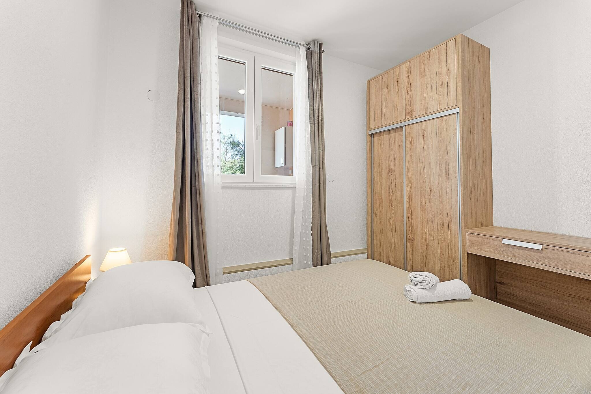 Apartments Kukljica - two bedroom apartment-Slaapkamer
