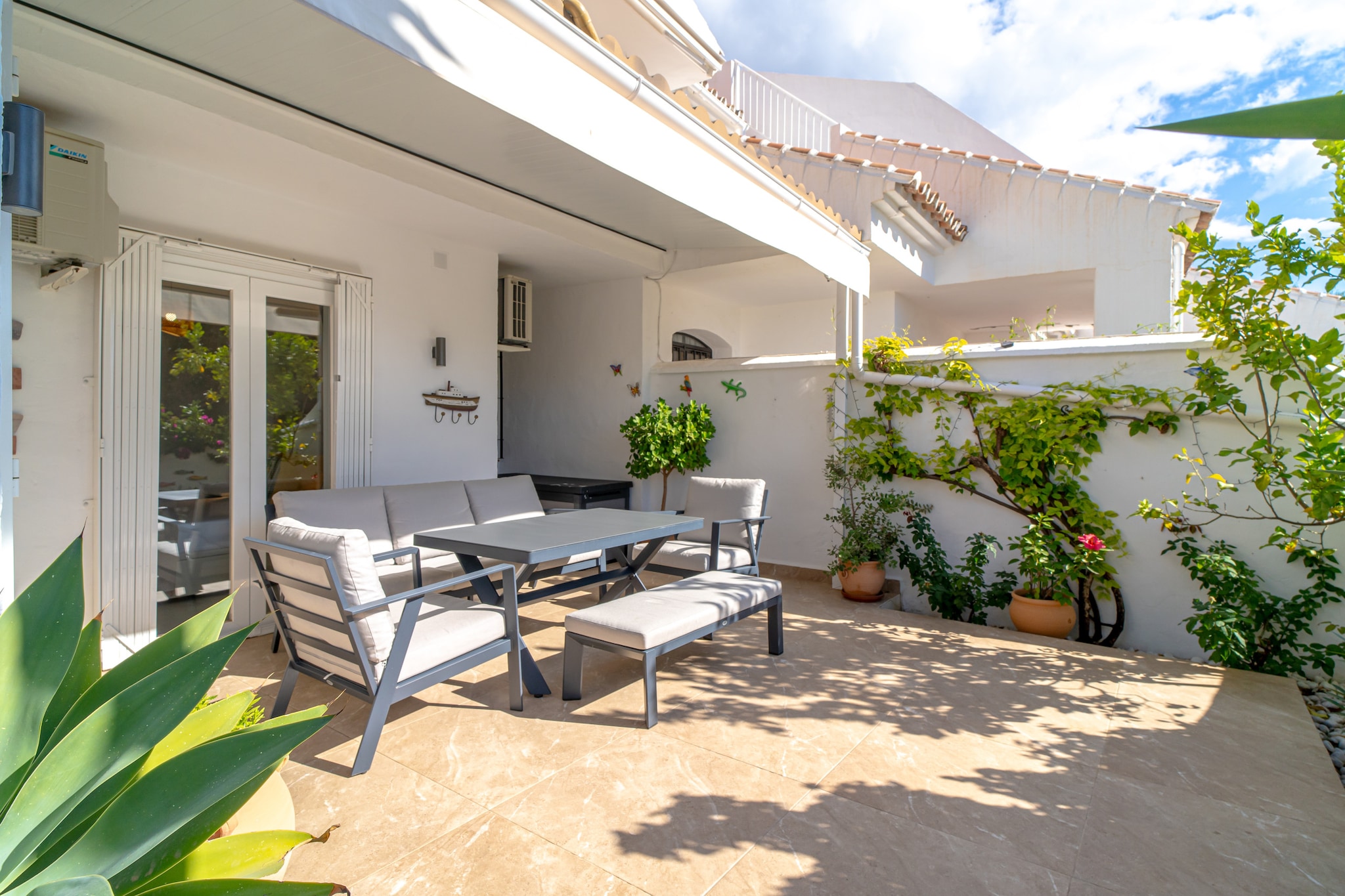 Capuchinos 46 San Juan Capistrano by Casasol-Terrasse