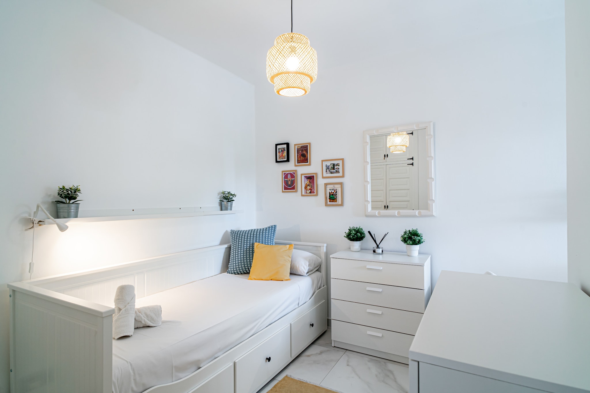 Capuchinos 46 San Juan Capistrano by Casasol-Schlafzimmer