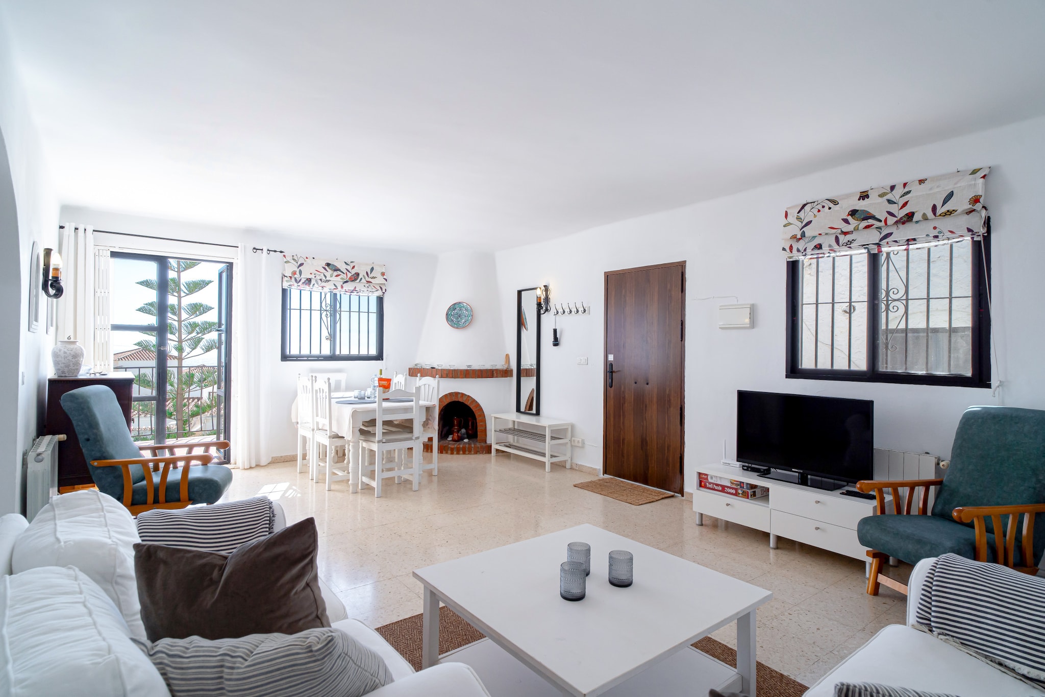 Los Naranjos 15B Capistrano Village by Casasol-Salon