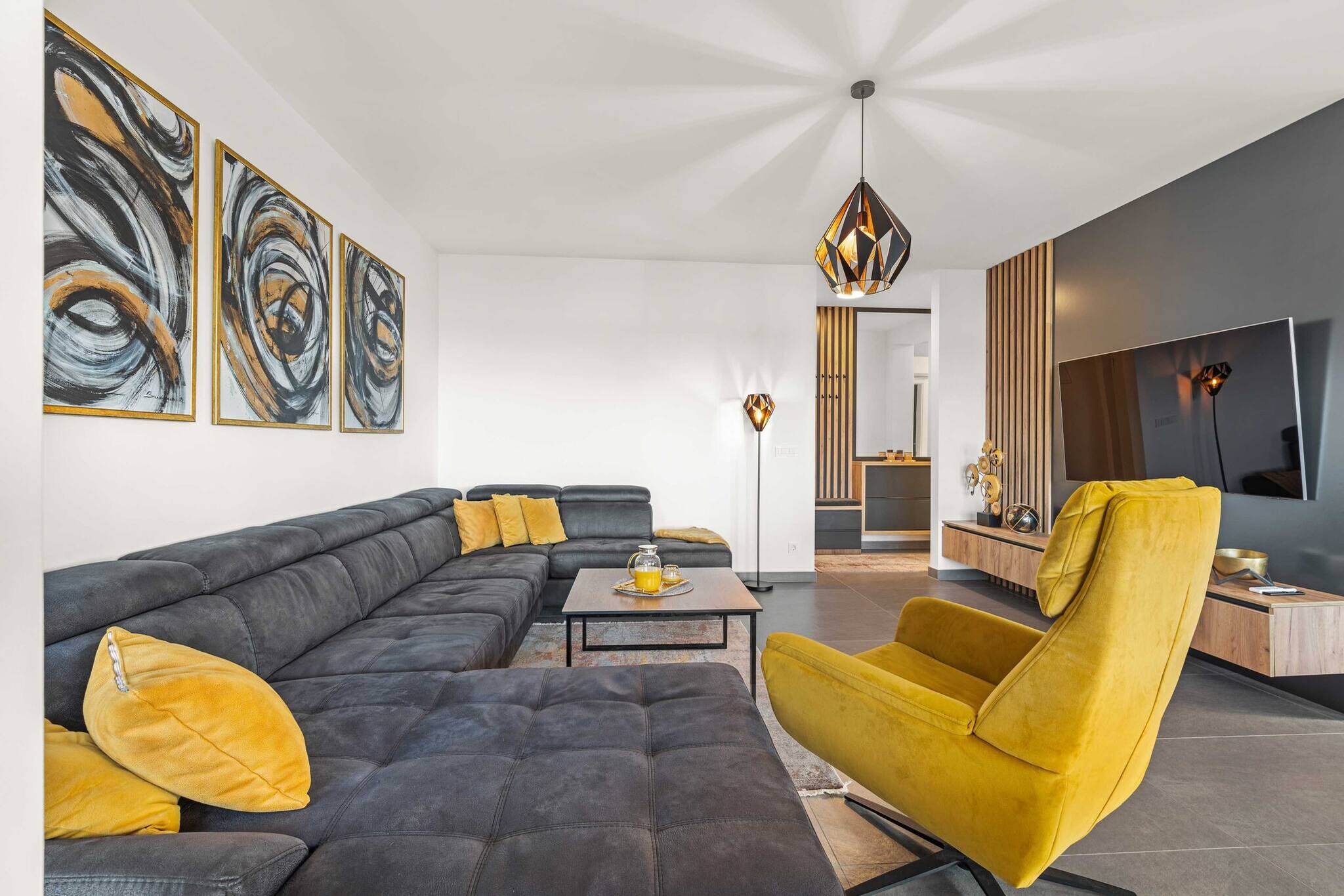Apartments Velic - Three bedroom apartment C-Woonkamer