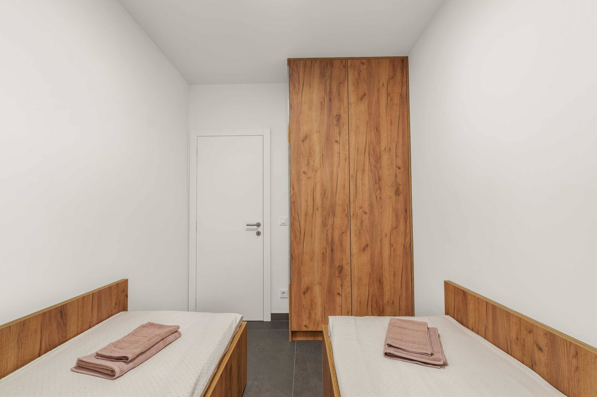 Apartments Velic - Three bedroom apartment C-Slaapkamer