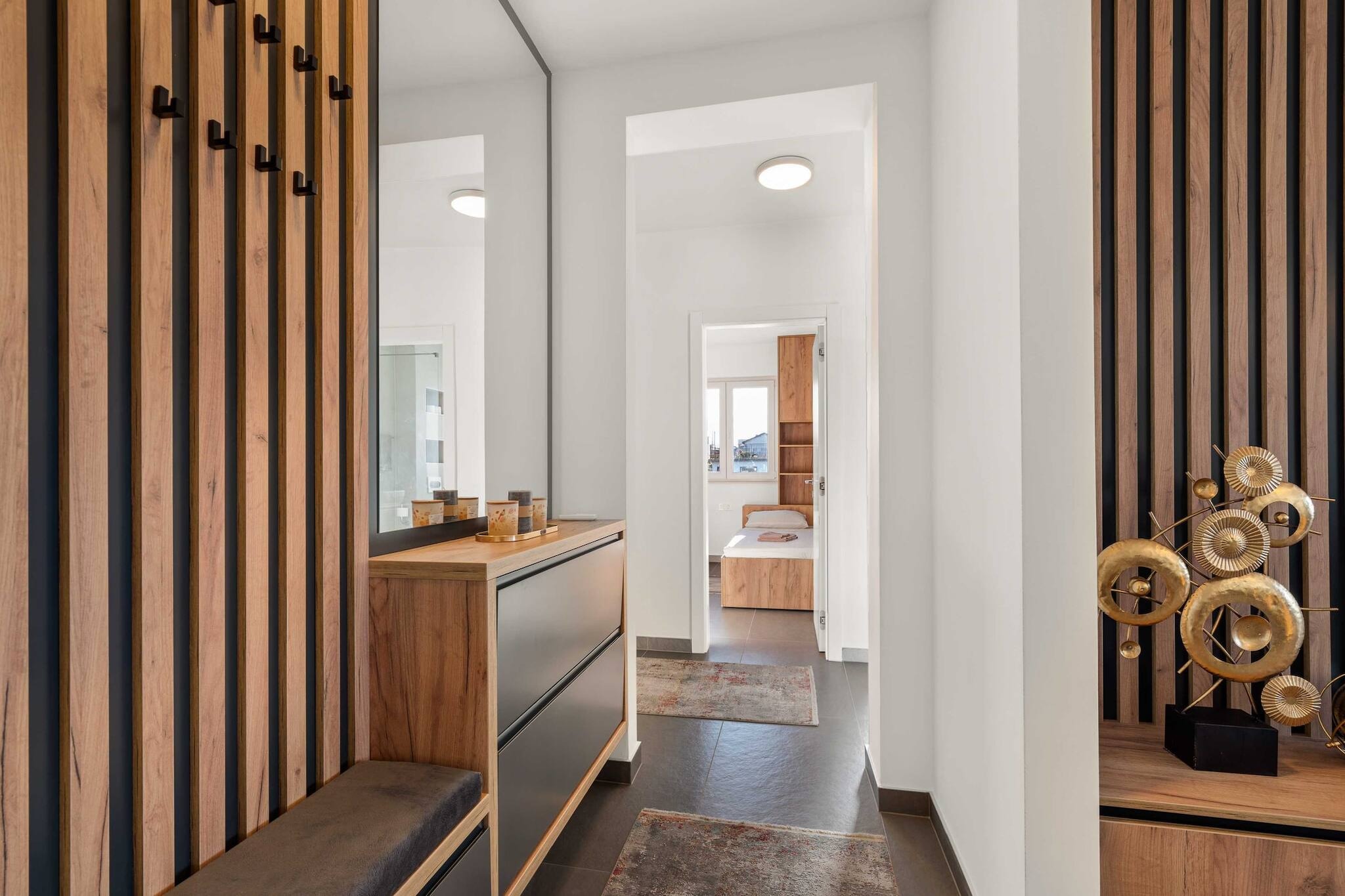 Apartments Velic - Three bedroom apartment C-Overloop