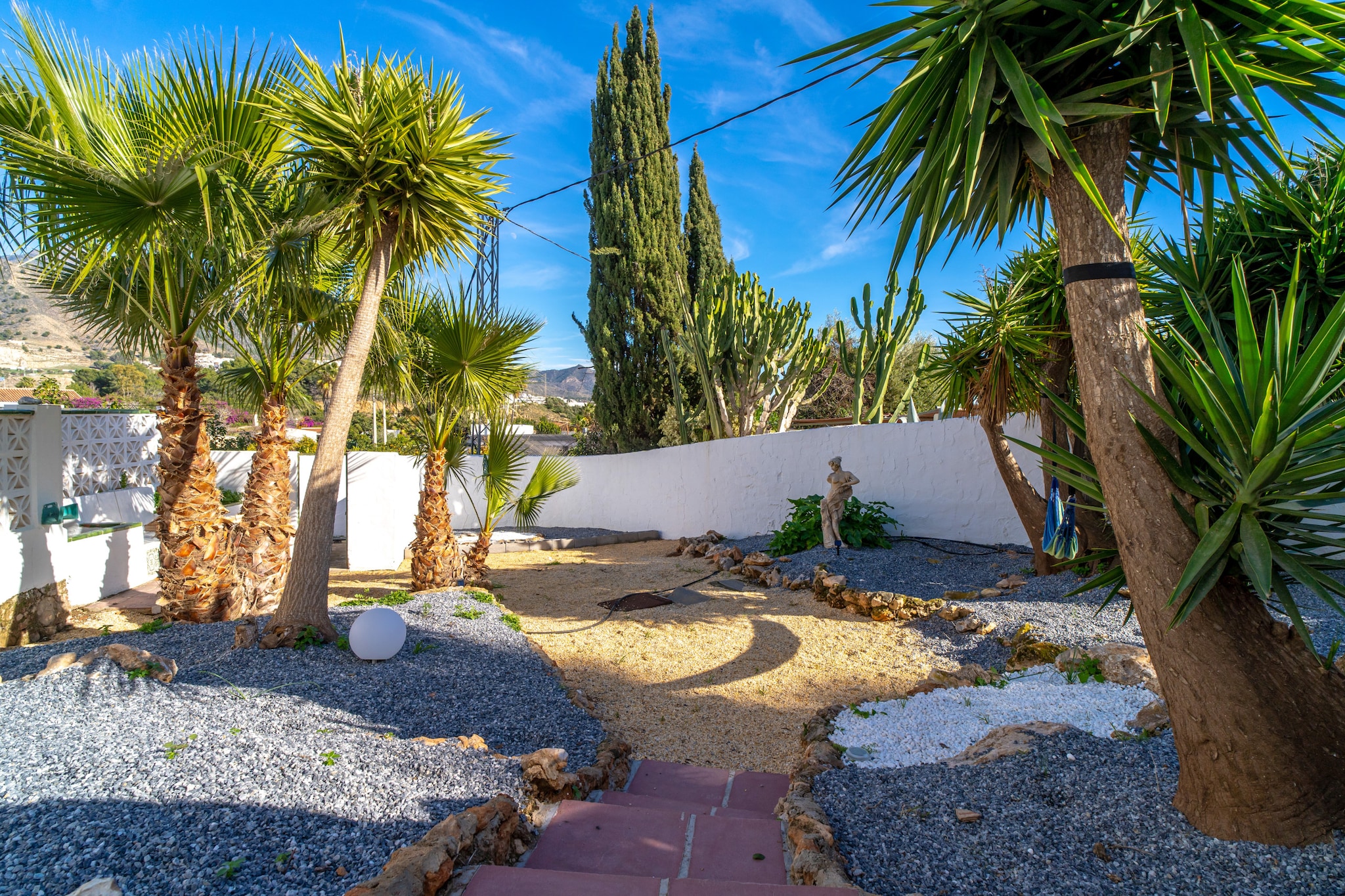 Villa Mauri Private Pool by Casasol-Gärten Sommer