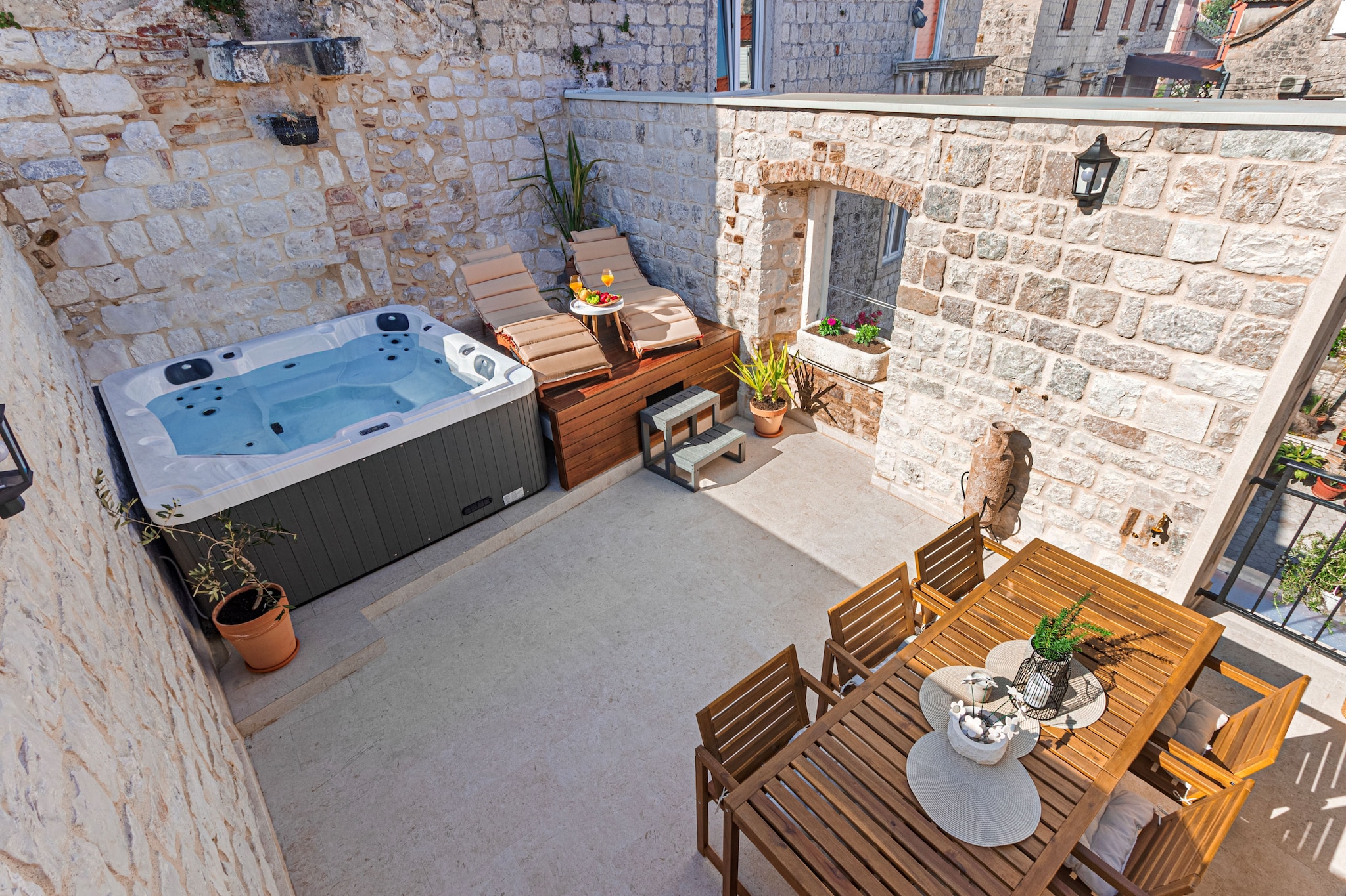 Stone House Trogir-Terras