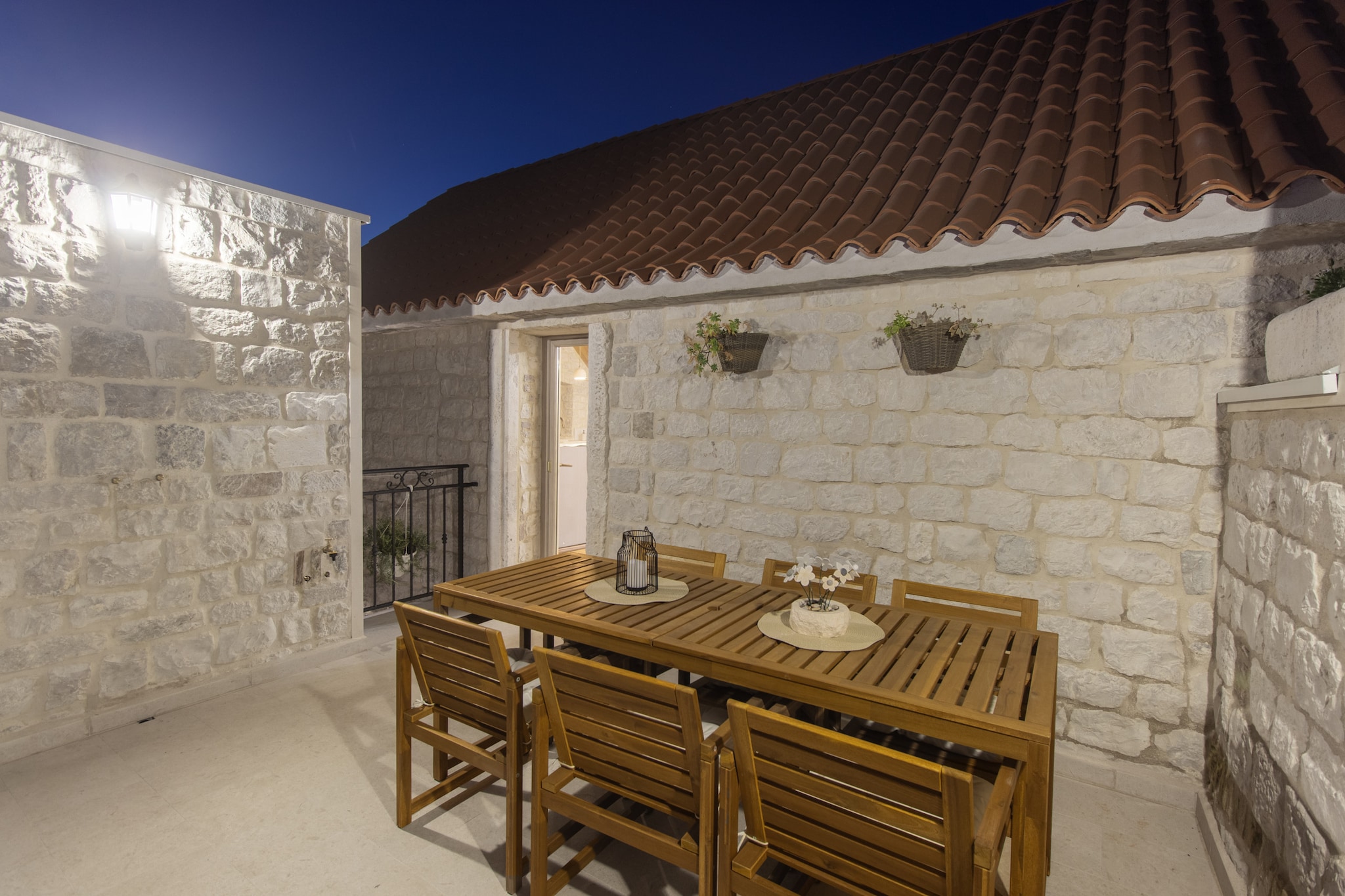 Stone House Trogir-Terras