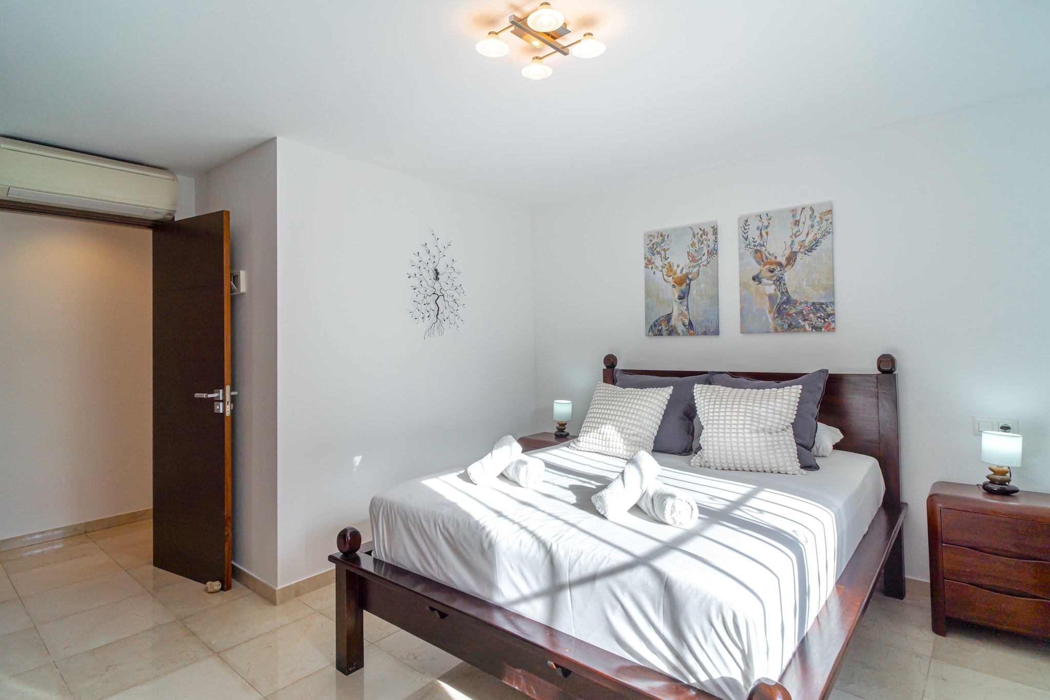 Villa Grande Luxe Private Pool by Casasol-Schlafzimmer