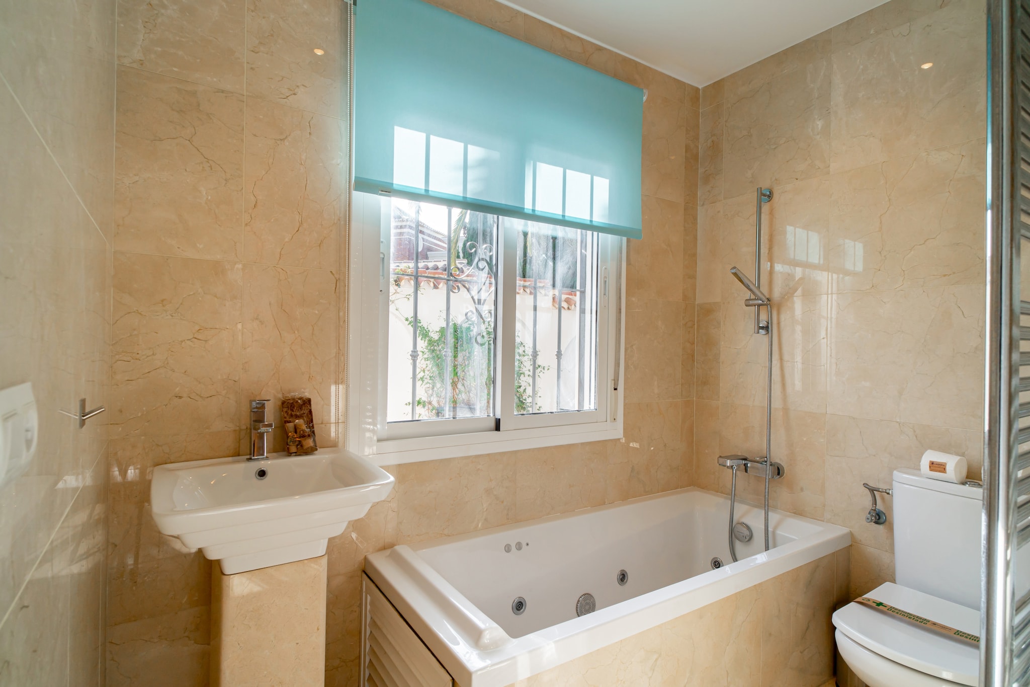 Villa Grande Luxe Private Pool by Casasol-Badezimmer