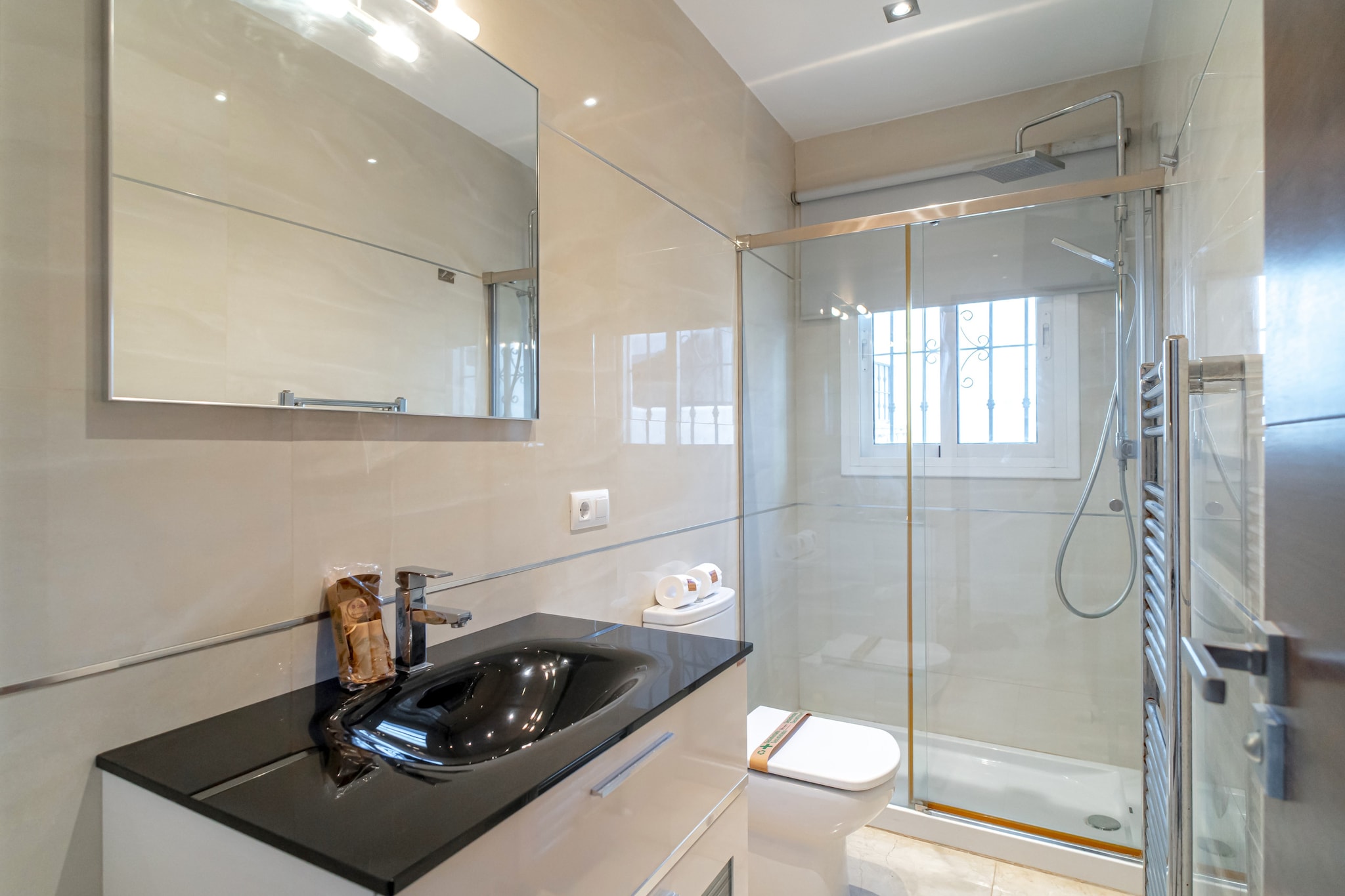 Villa Grande Luxe Private Pool by Casasol-Badezimmer