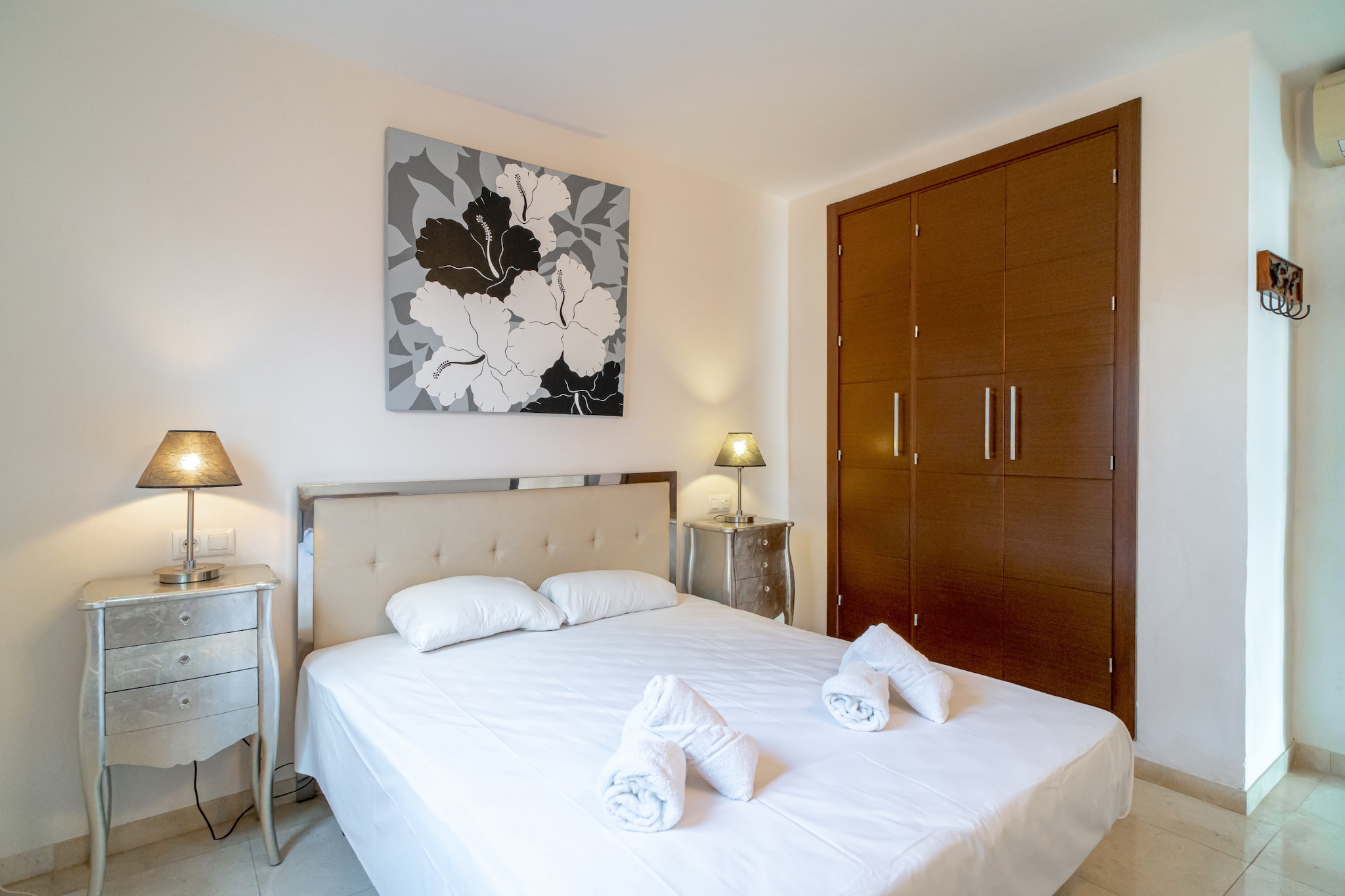 Villa Grande Luxe Private Pool by Casasol-Schlafzimmer