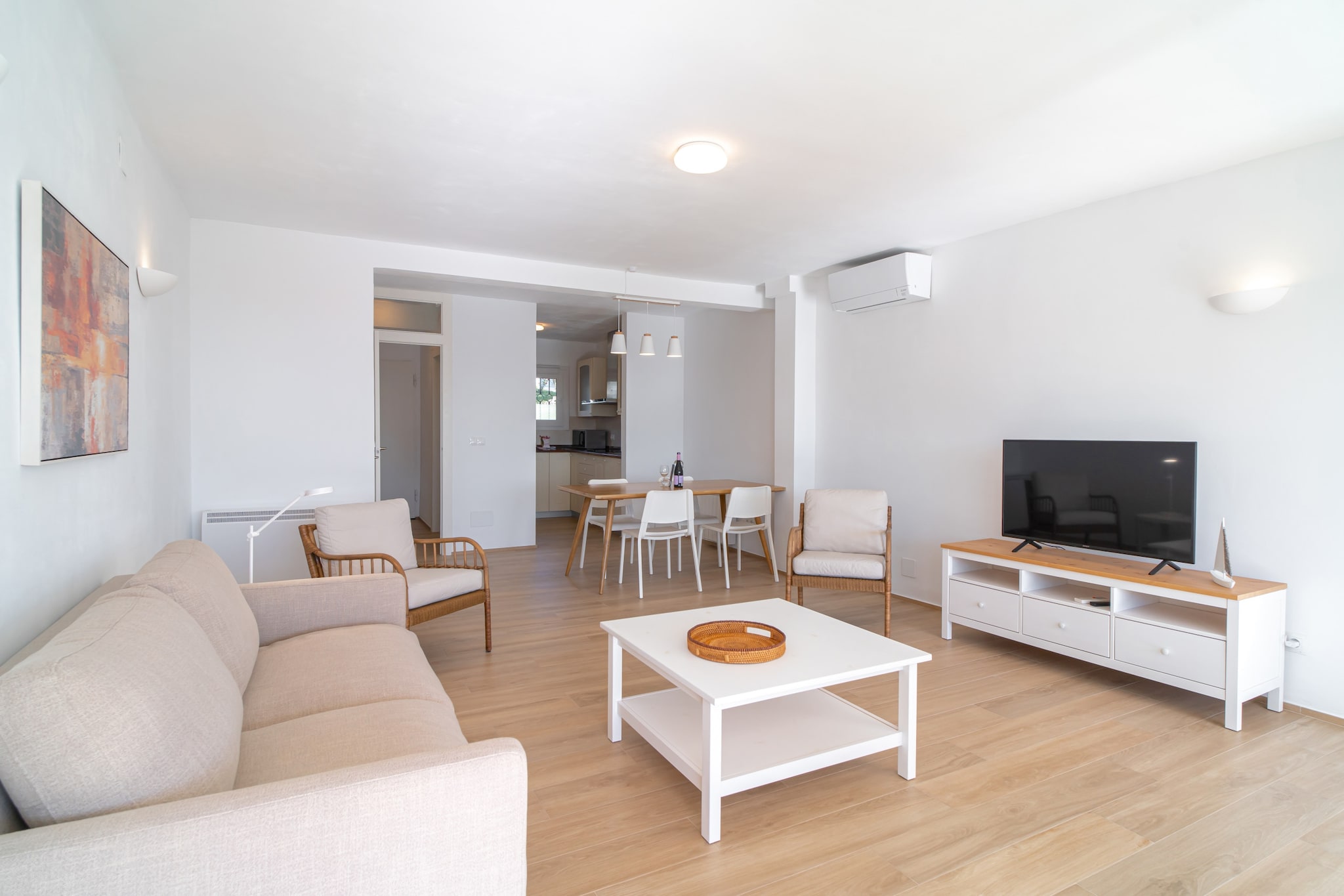 Via Romana Vistamar by Casasol-Salon