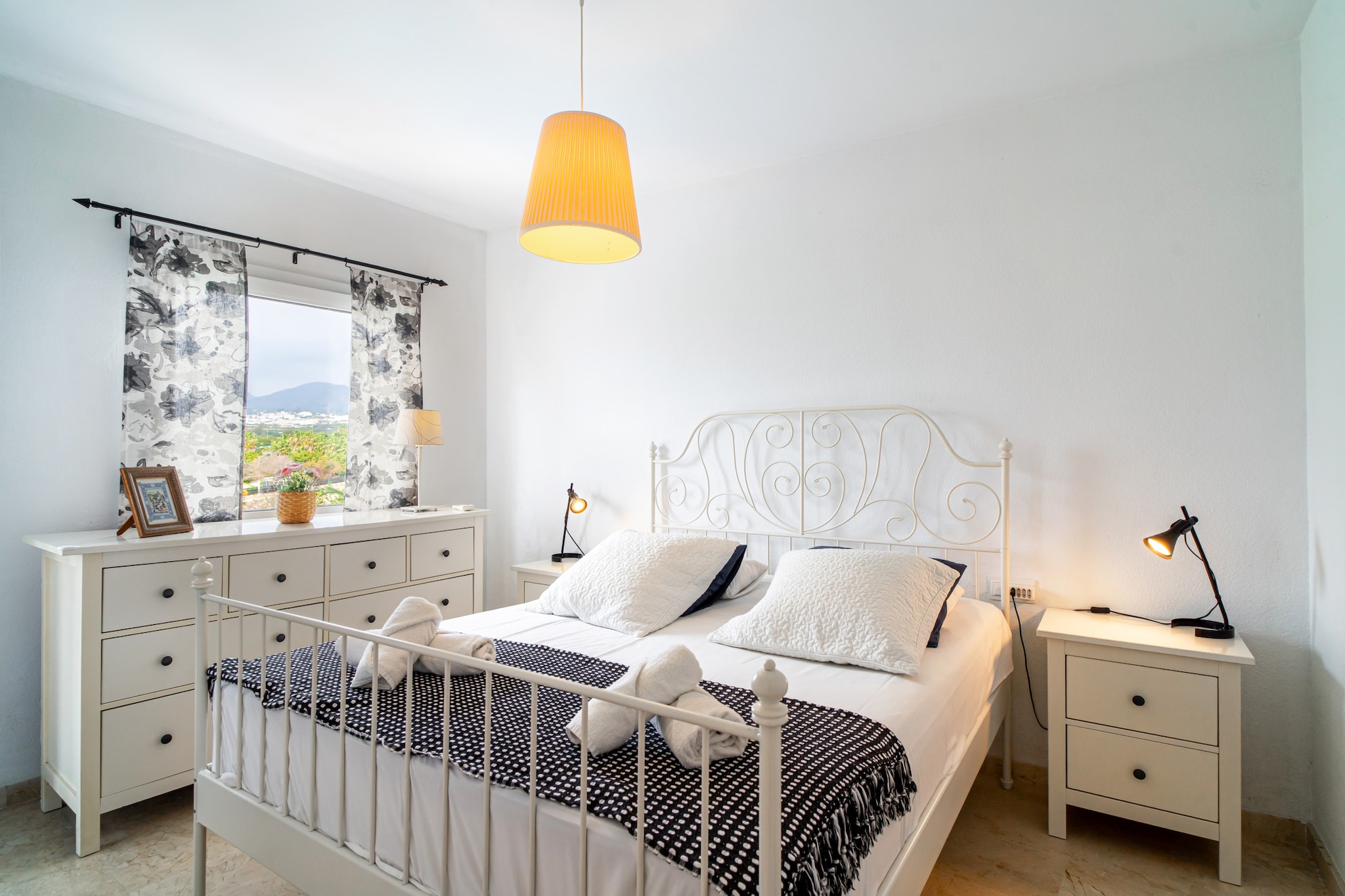 Stella Maris Beachfront 2J by Casasol-Schlafzimmer