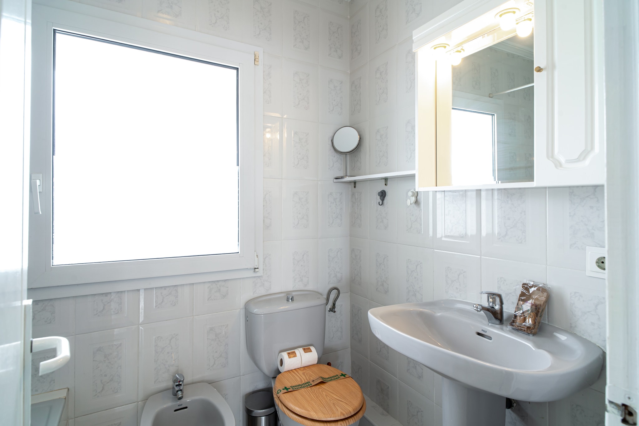Stella Maris Beachfront 2J by Casasol-Badezimmer