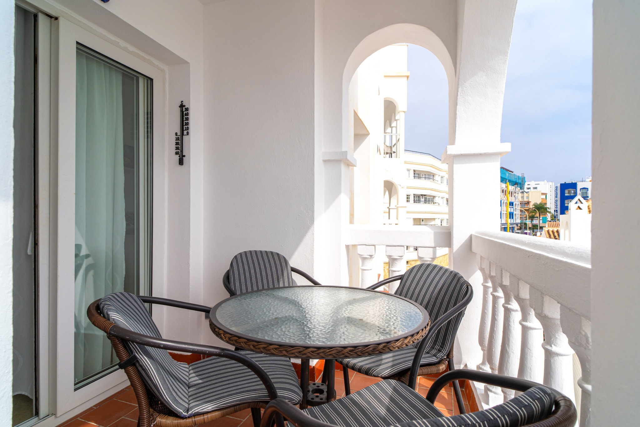 Stella Maris Beachfront 2J by Casasol-Terrasse