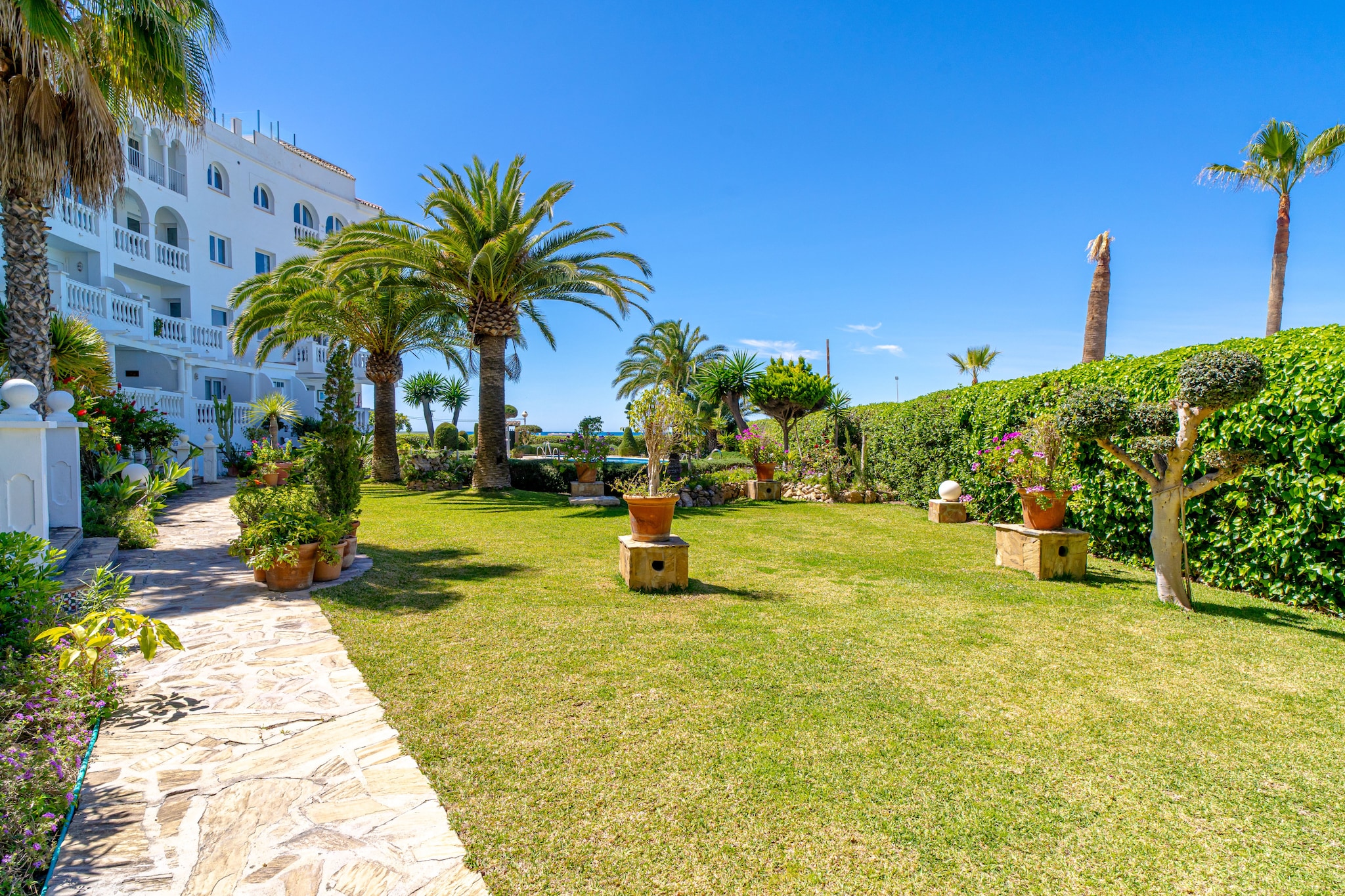 Stella Maris Beachfront 2J by Casasol-Gärten Sommer