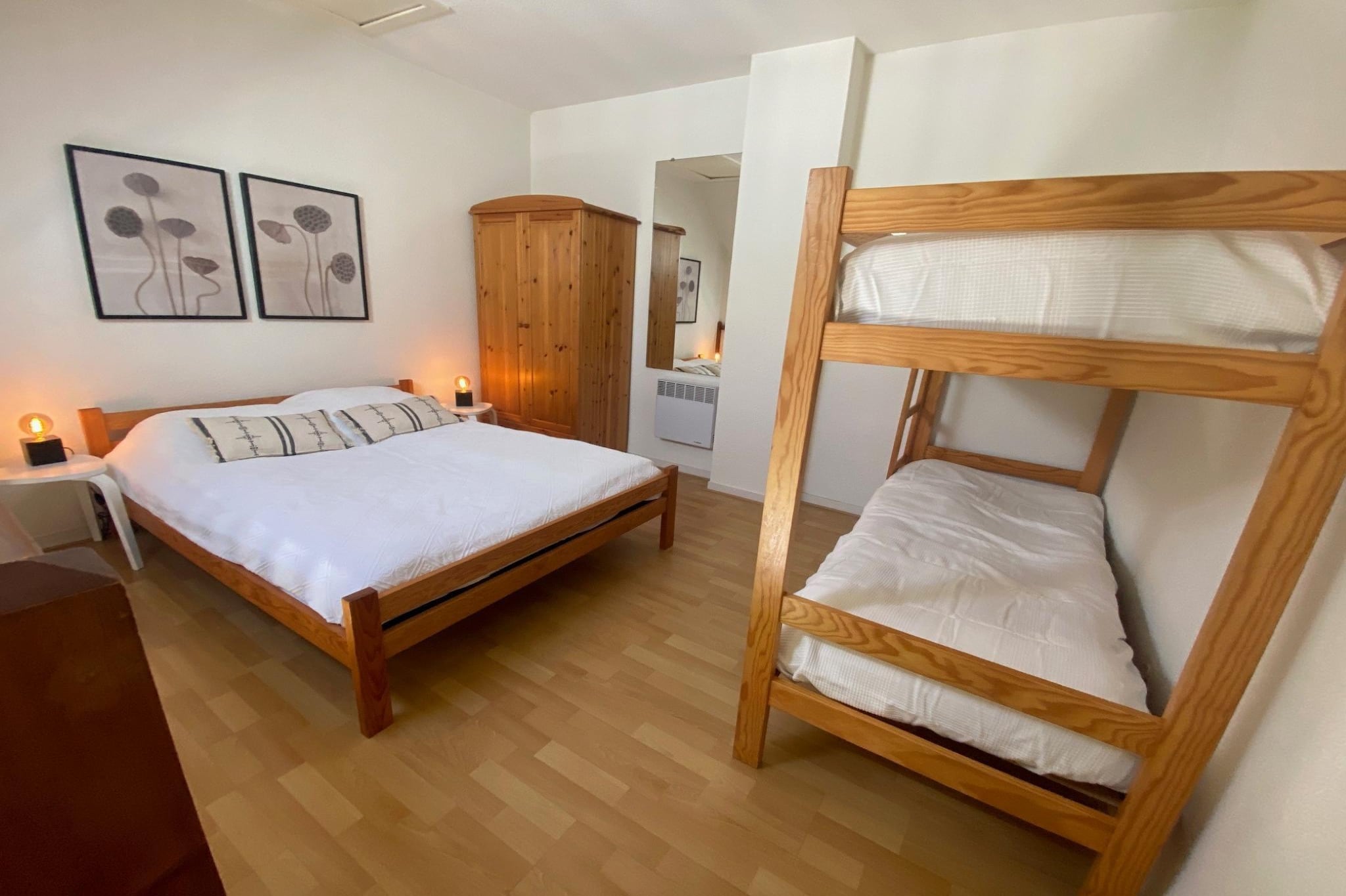 Sur la Cave-Bedroom