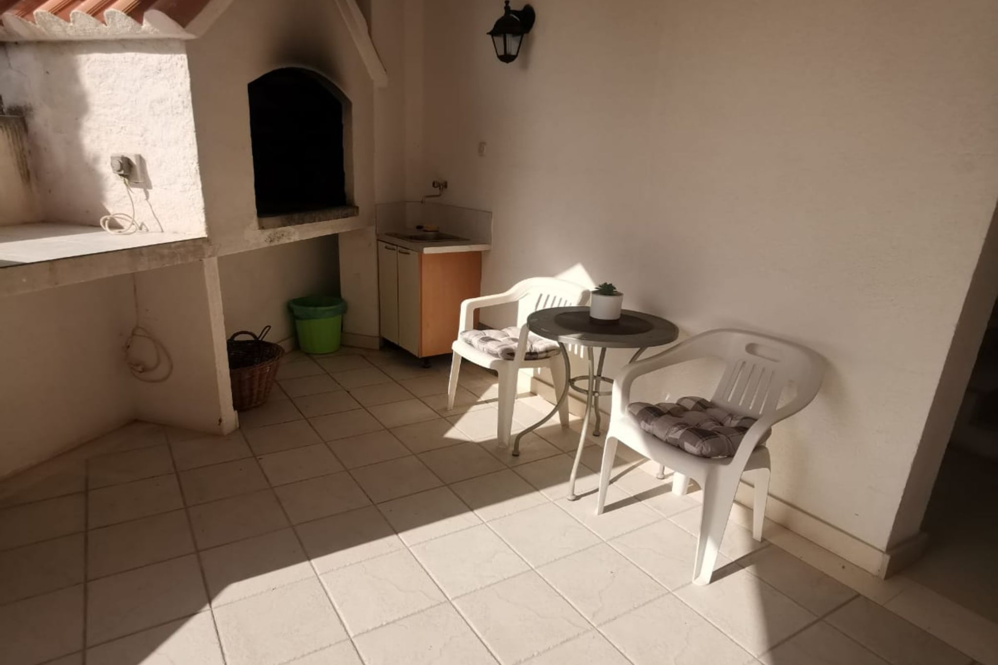 Three Bedroom Apartment with Terrace and  Sea View-Terras