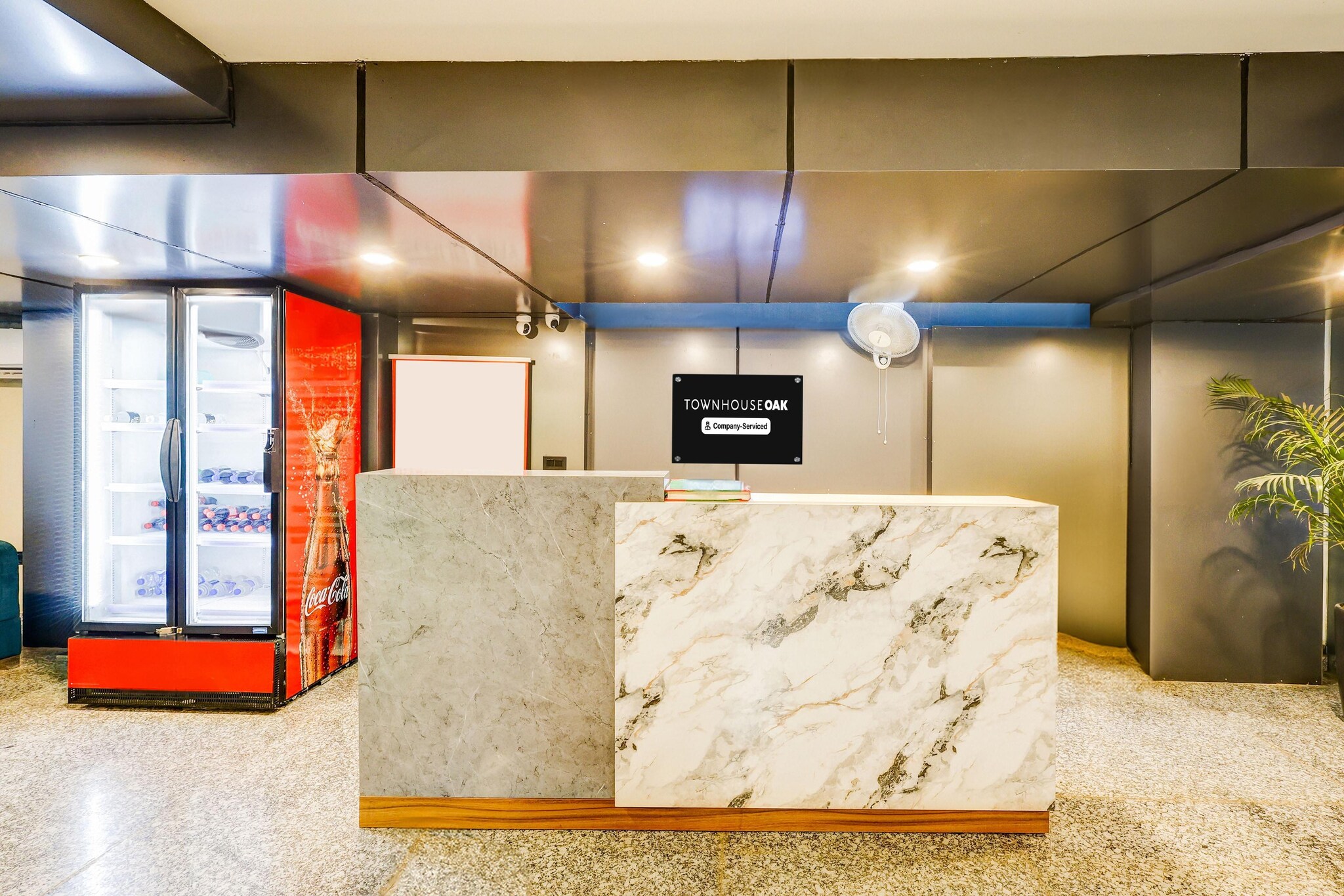 Ground floor: (bedroom(double bed, TV, seating area, air conditioning, lift, telephone), bathroom(bathtub or shower, bathtub or shower, shower, shower, washbasin, washbasin, toilet, toilet, Towels incl., Towels incl., shampoo, shampoo, body soap, body soap, hot water, hot water))