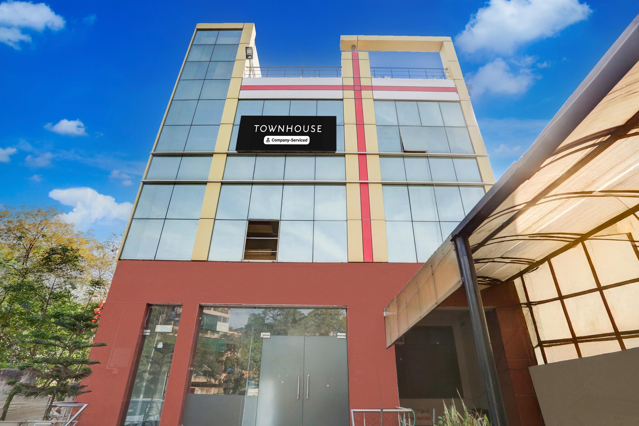 Super Townhouse Sector 4 Gurgaon
