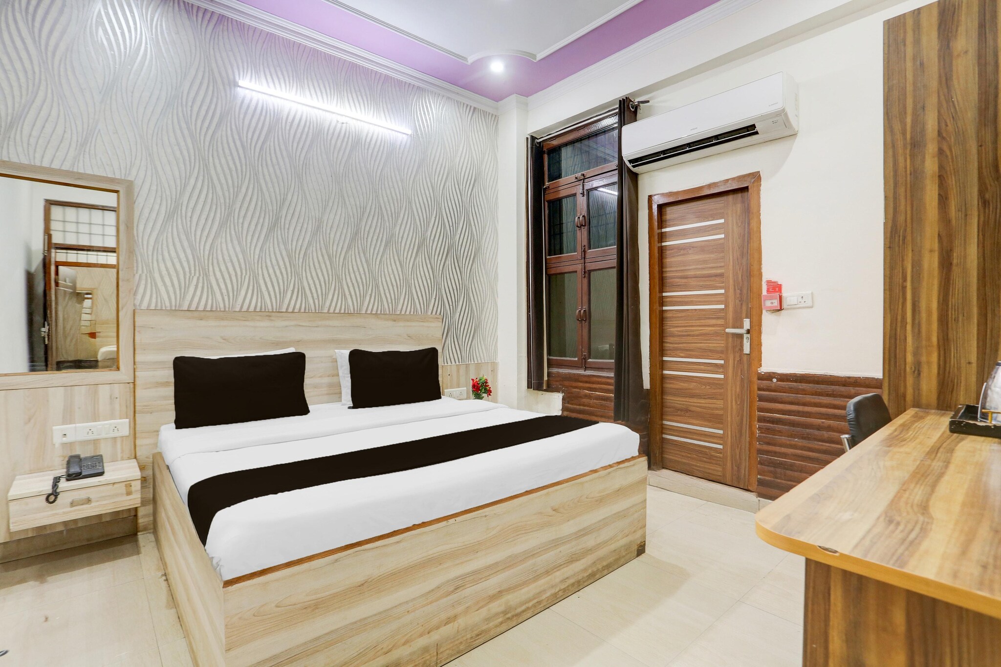 Super Townhouse Sector 4 Gurgaon