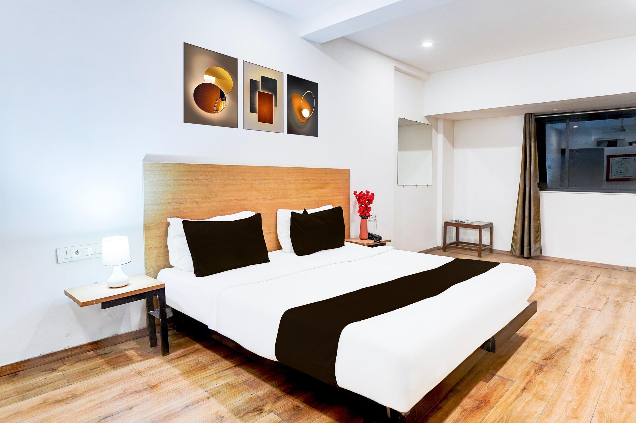 Super Townhouse Nagpur Railway Station