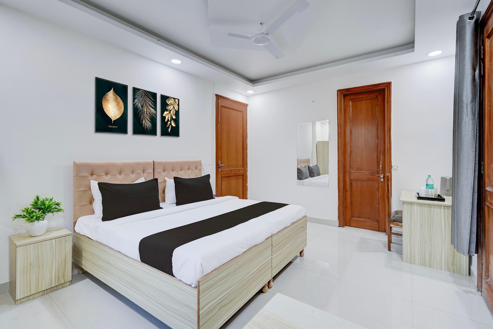 Elegant Stays at Sector 135 Noida is offering accommodation in Noida. Among the facilities at this property are room service and a 24-hour front desk, along with free WiFi throughout the property. The hotel has family rooms.

All guest rooms at the hotel come with a seating area, a flat-screen TV with satellite channels and a private bathroom with free toiletries and a bath or shower. Guest rooms at Super Townhouse Sector 135 Noida feature air conditioning and a desk.

Hindon Airport is 32 km from the property.

Unmarried couples are warmly welcome at this property.
Guests with local ID proof are warmly welcome.
Apologies, but we are currently unable to host foreign nationals at this property.
Early Check-In Policy: A full day’s room rate will be charged for check-ins before 6:00 AM. Complimentary early check-in is available between 6:00 AM and 10:00 AM, subject to room availability.
 
Check-in is only available to guests aged 18 and above. Please provide a government-issued ID to confirm your age.