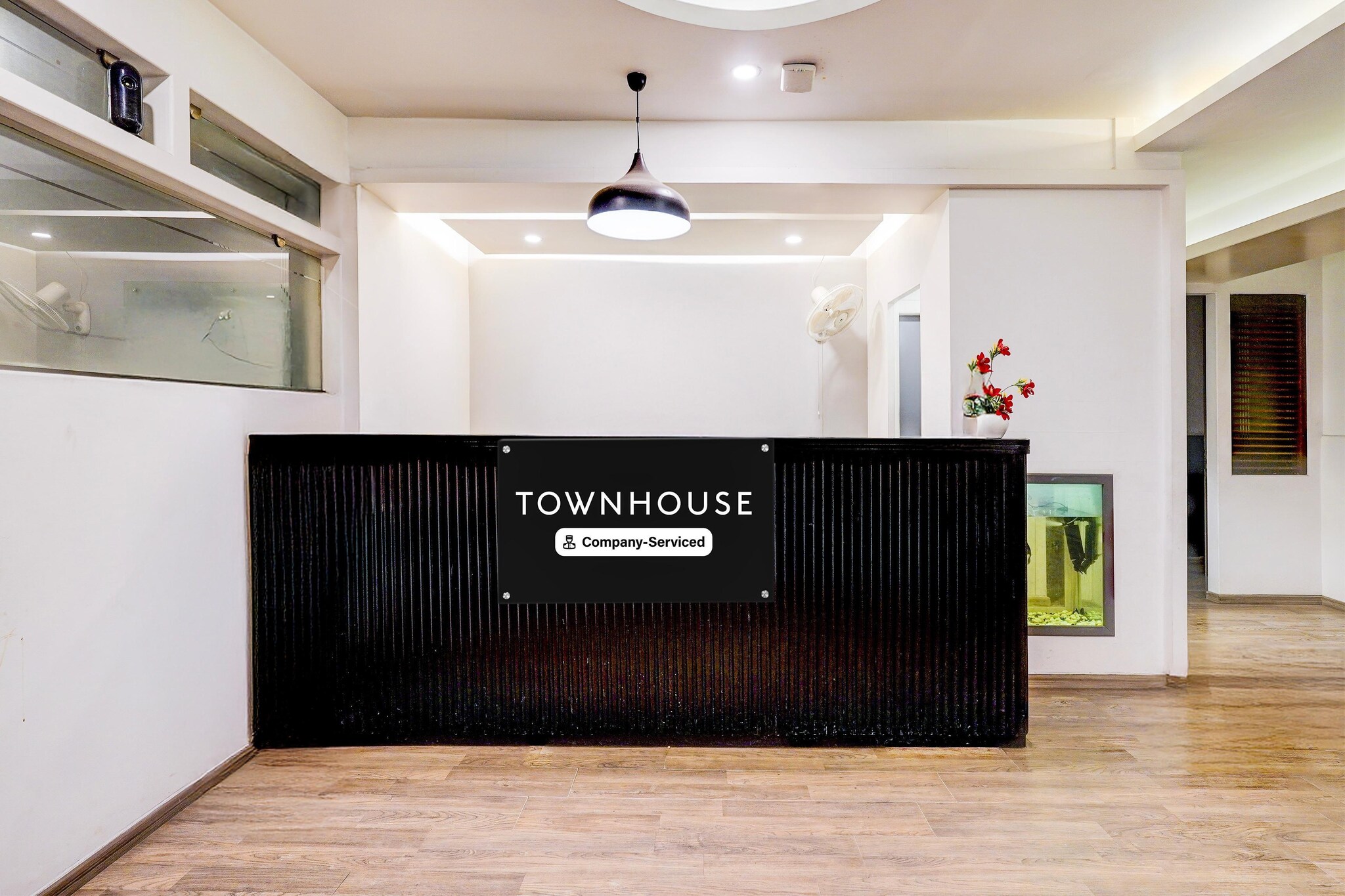 Ground floor: (bedroom(double bed, TV, seating area, electric kettle, air conditioning, telephone), bathroom(bathtub or shower, shower, washbasin, toilet, Towels incl., shampoo, body soap, hot water))