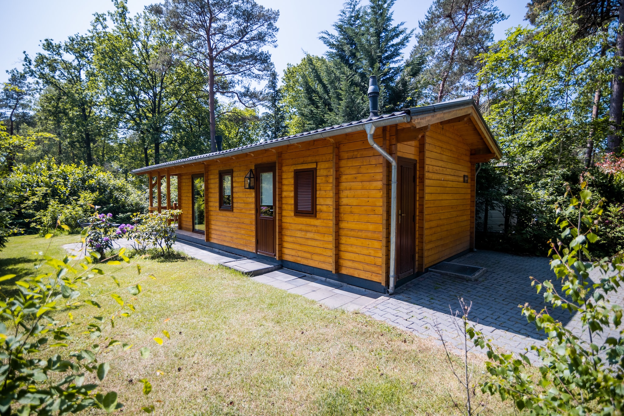 2-persoons wellness lodge-Tuinen zomer