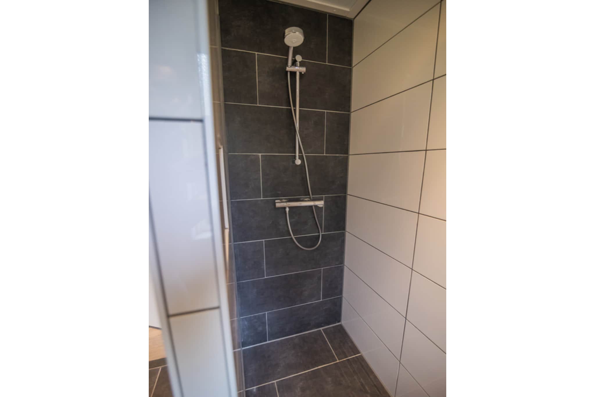 4-persoons stenen bosvilla-Badkamer