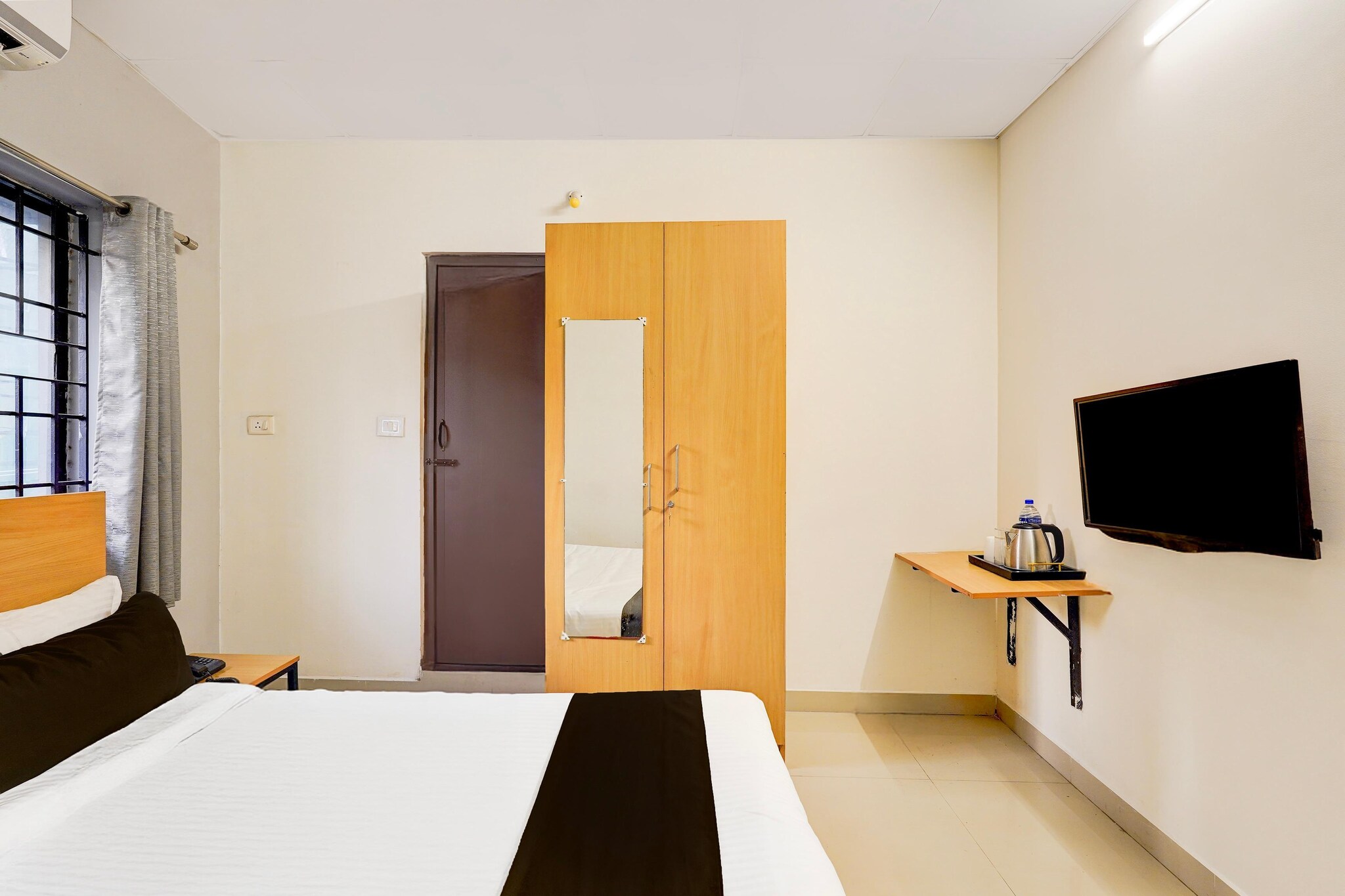 Elite Stays at Nanganallur Near Chennai Airport